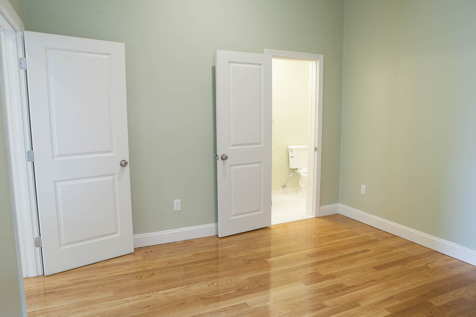 409 Dudley St, Roxbury