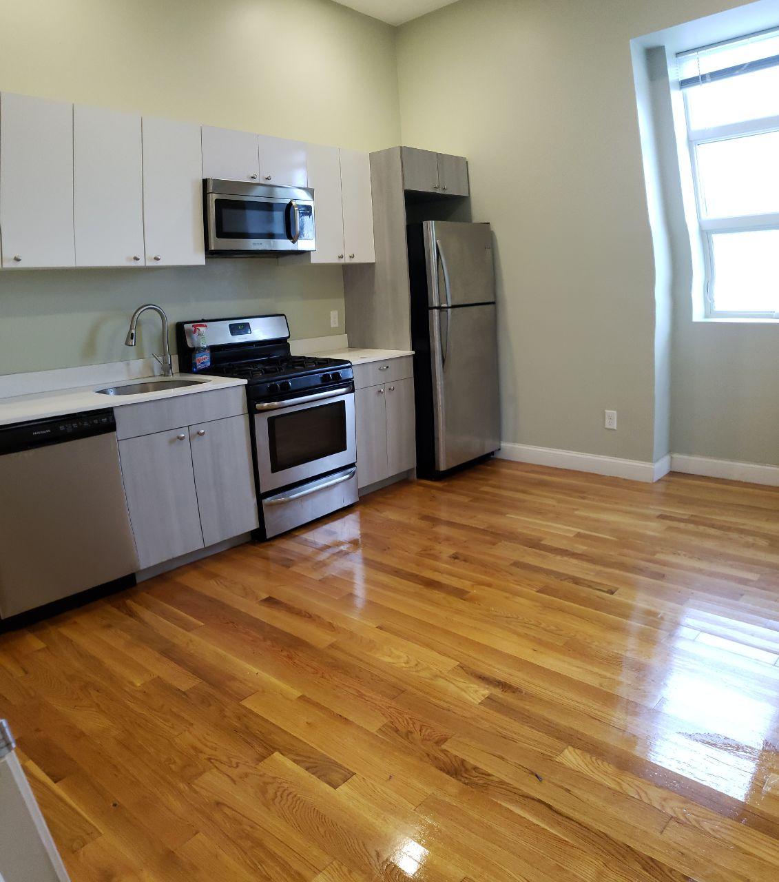 409 Dudley St, Roxbury