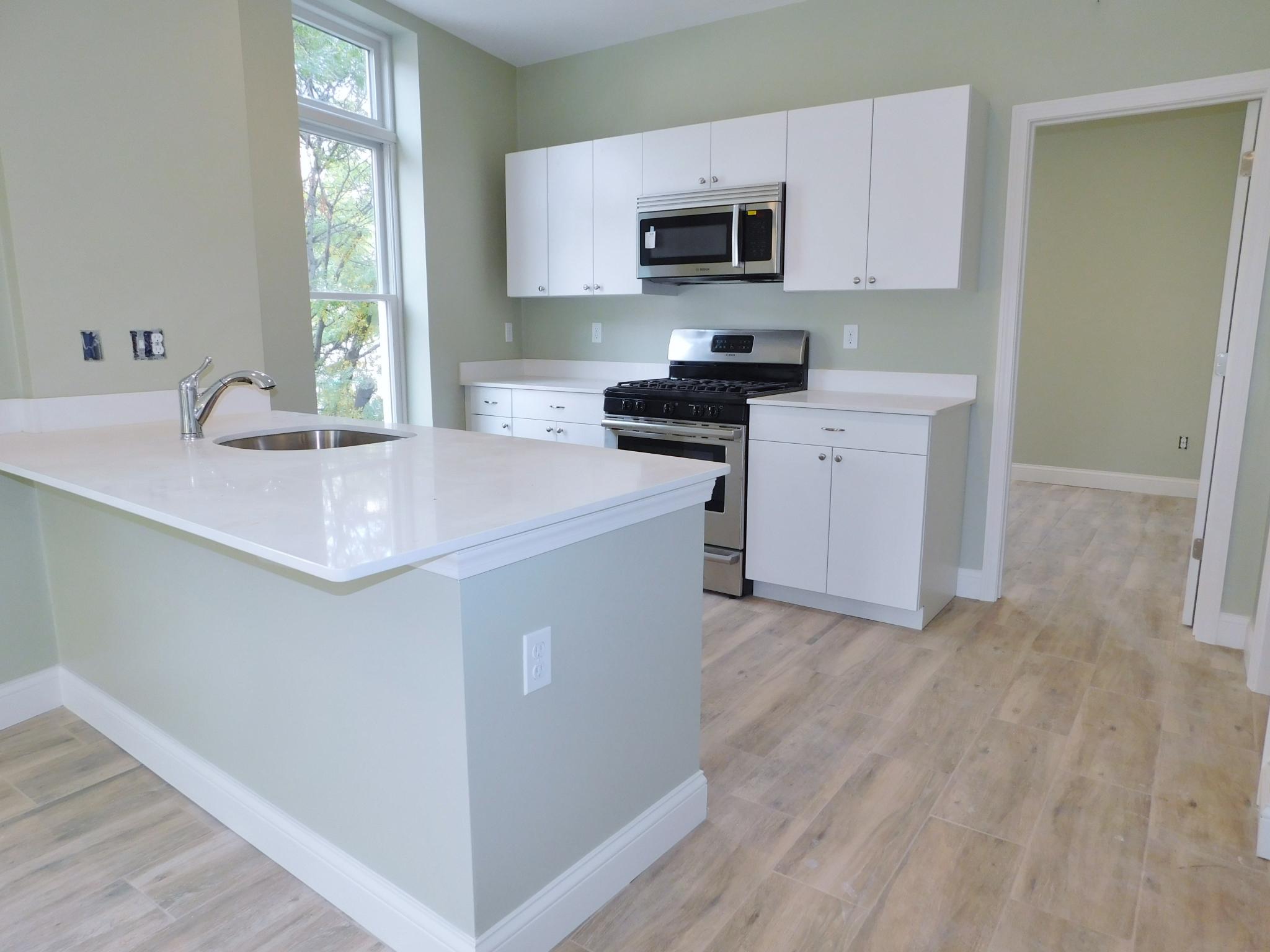 409 Dudley St, Roxbury