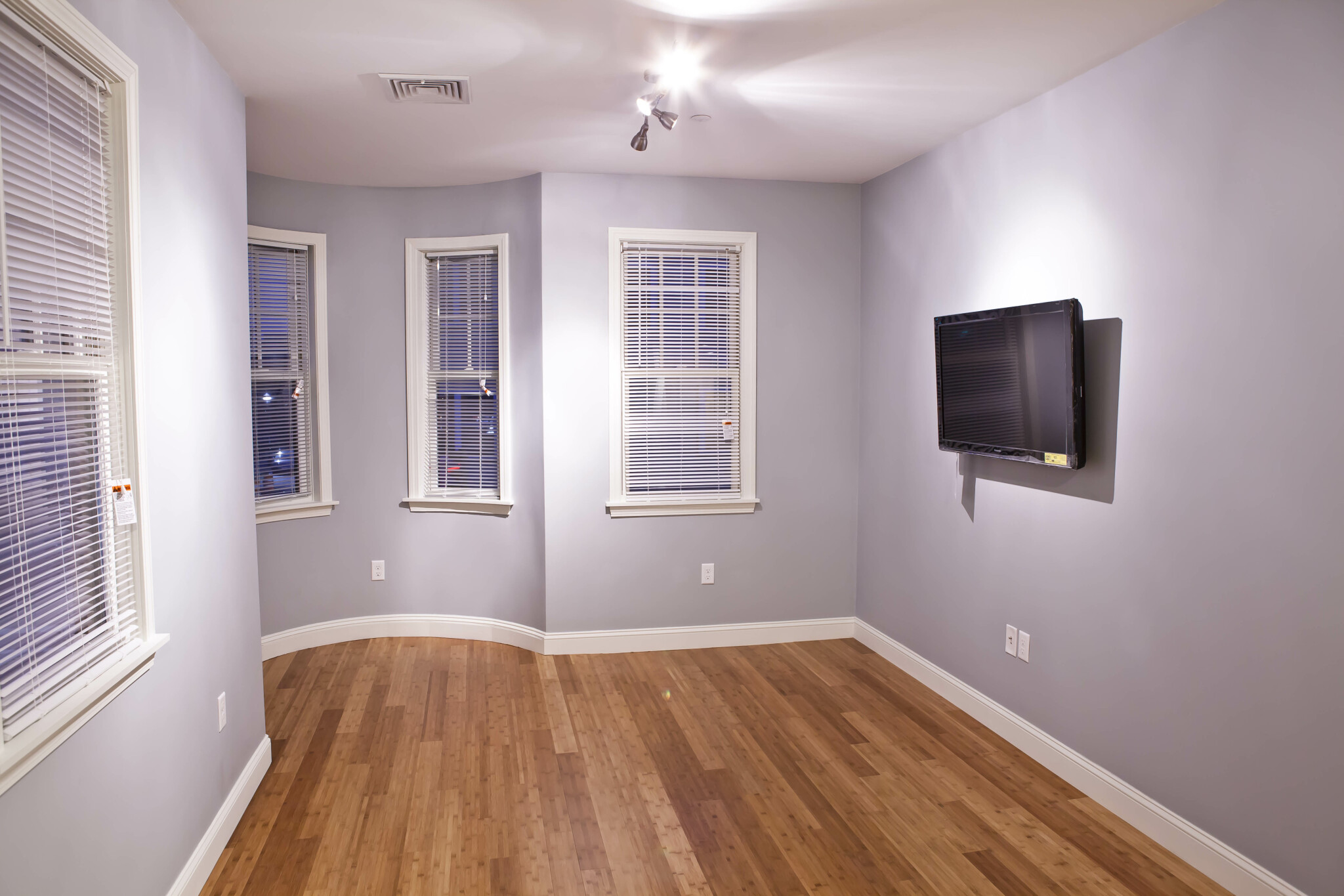 195 3rd St, South Boston