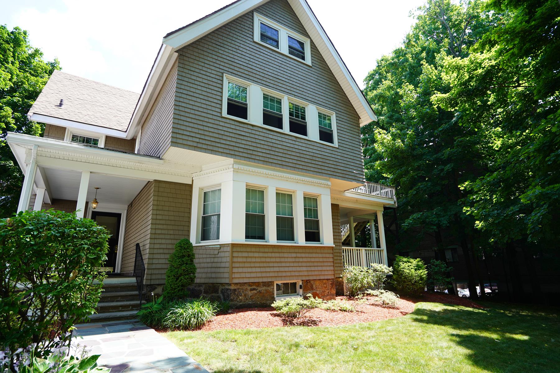 266 Chestnut Hill Ave, Brighton