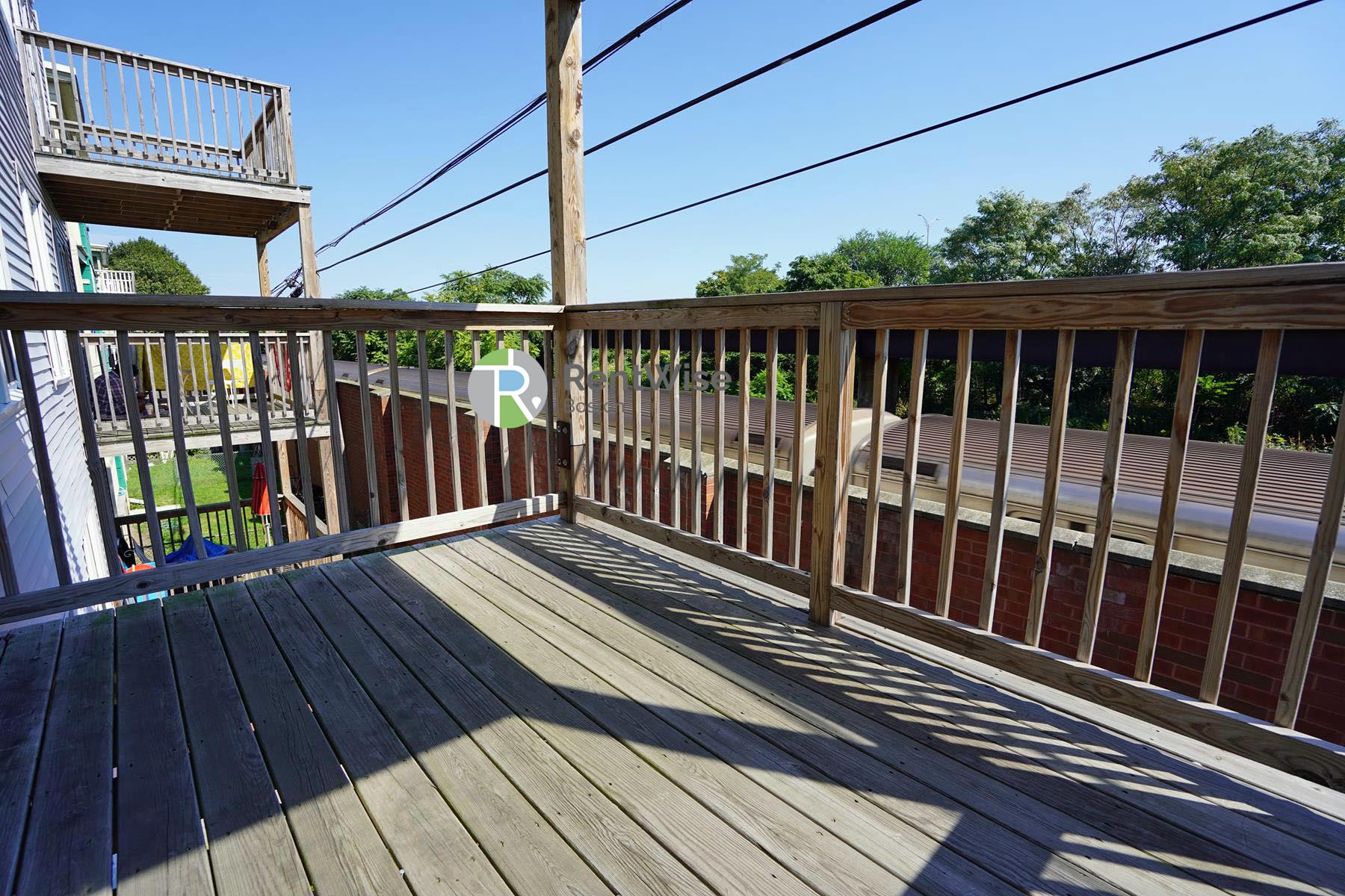 105 Sydney, Dorchester