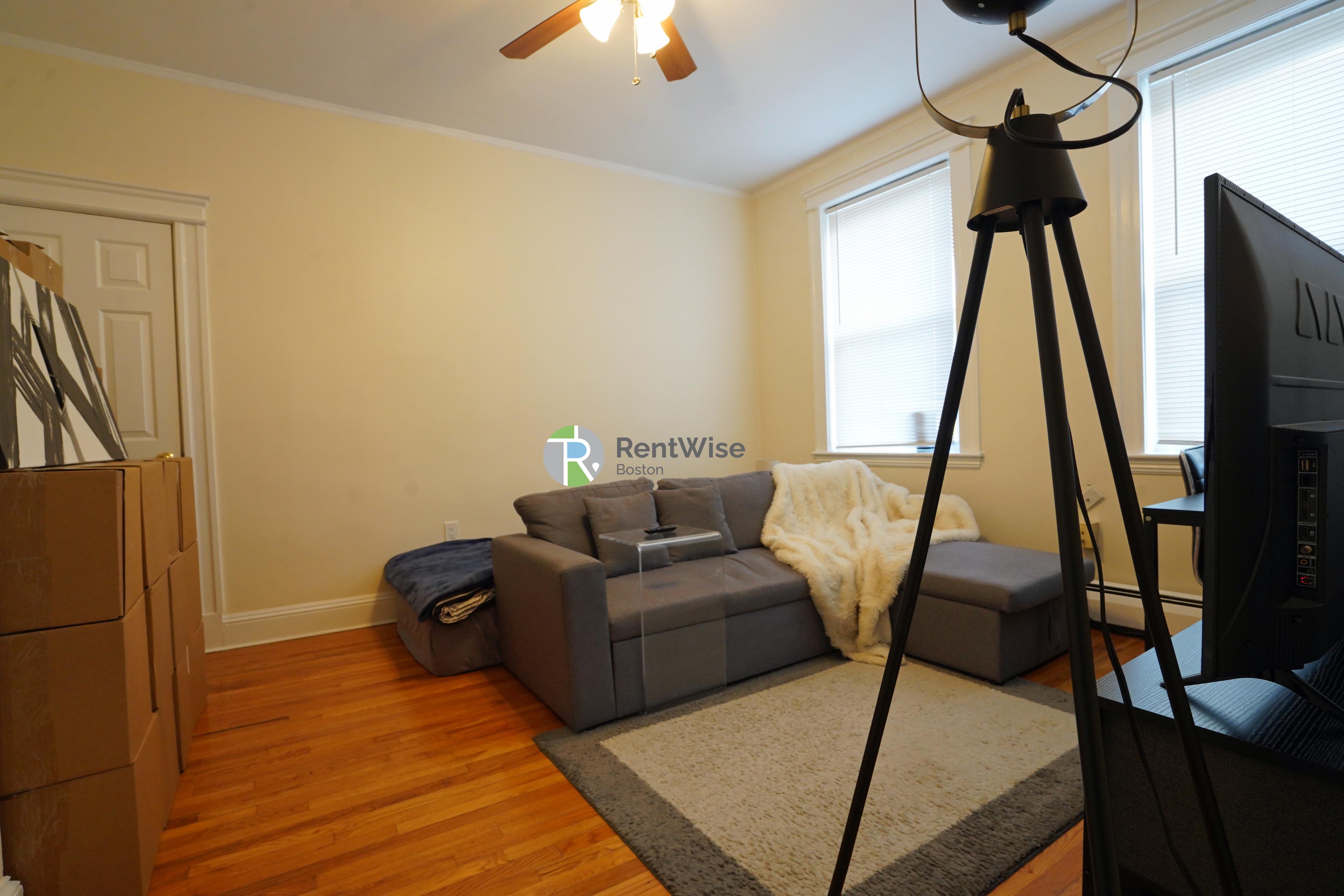 1846 Commonwealth Ave, Brighton