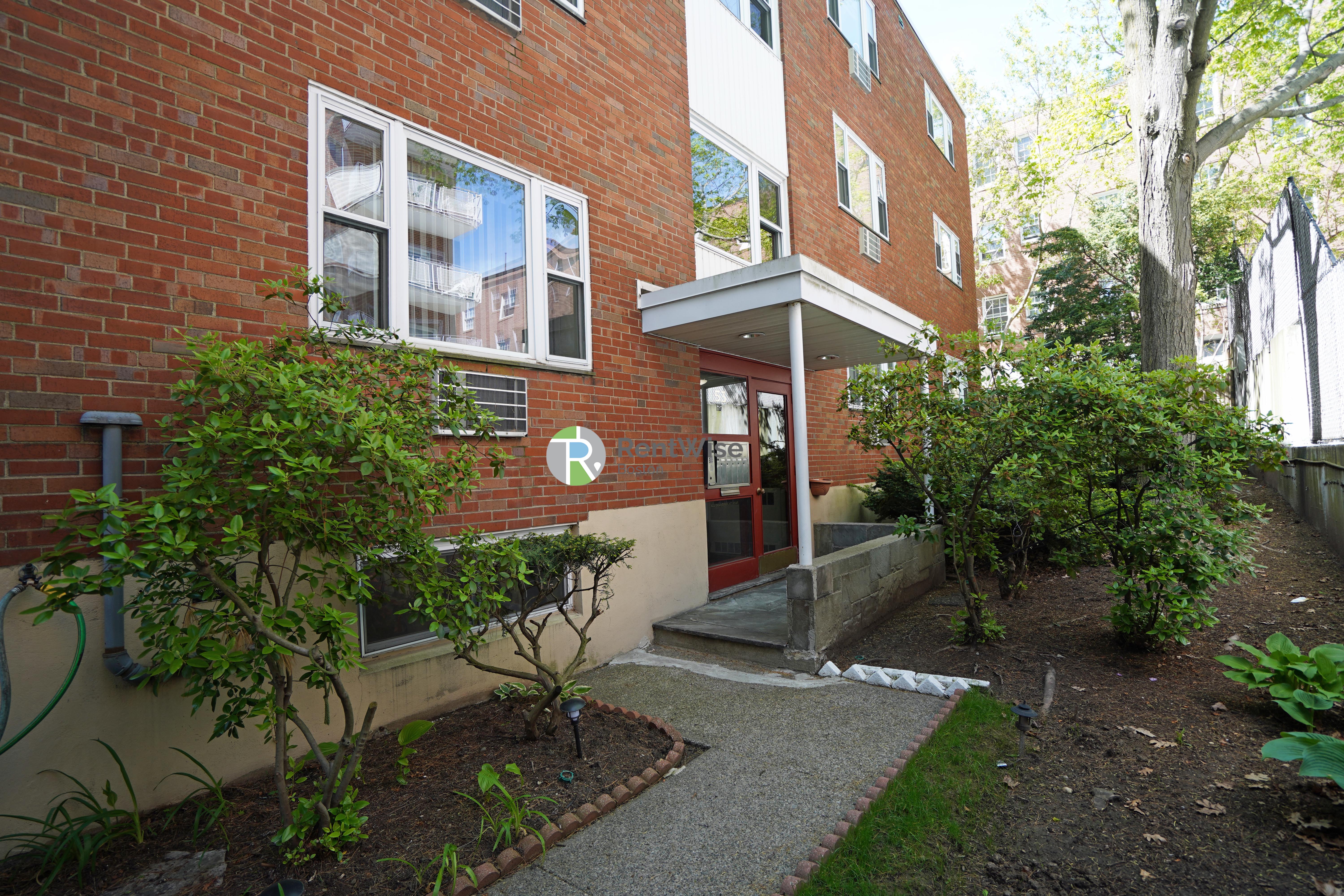 53 Parkman St, North Brookline