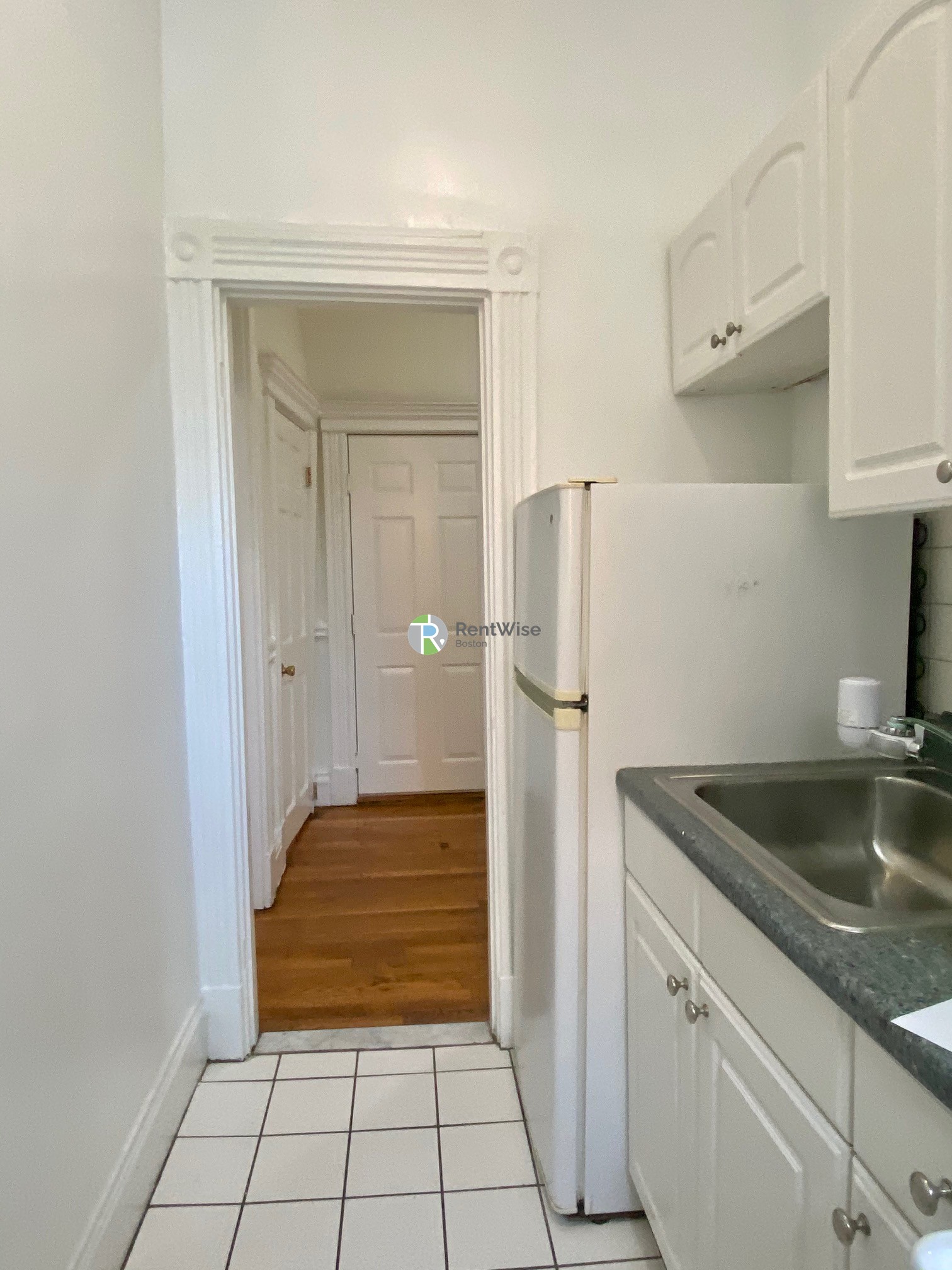 Photos of apartment on Commonwealth Ave.,Boston MA 02134