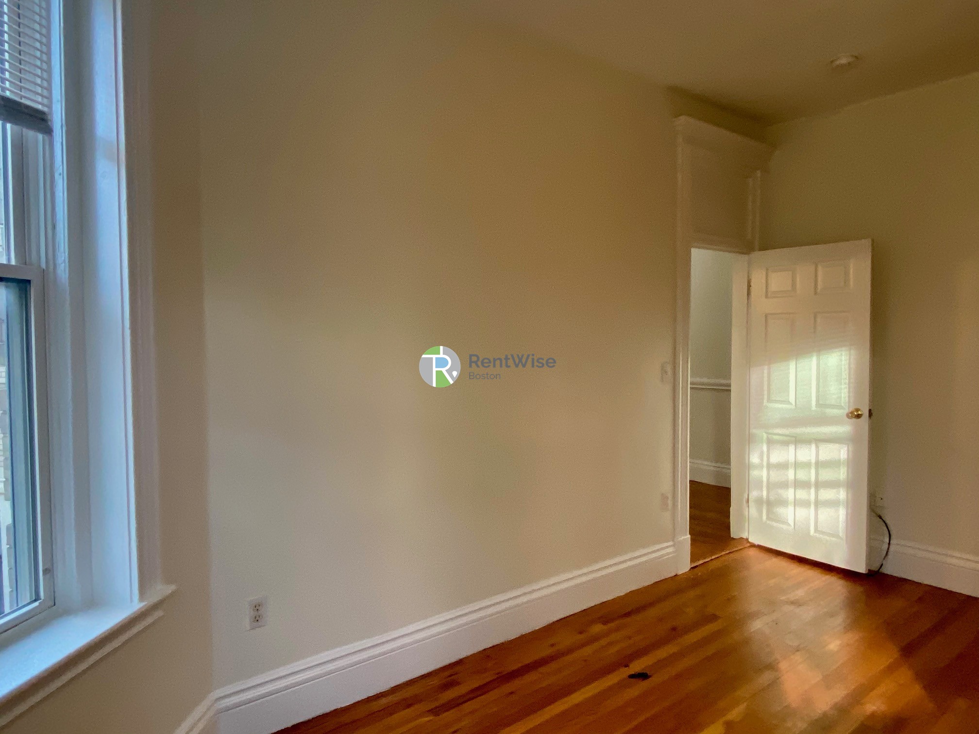 Photos of apartment on Commonwealth Ave.,Boston MA 02134