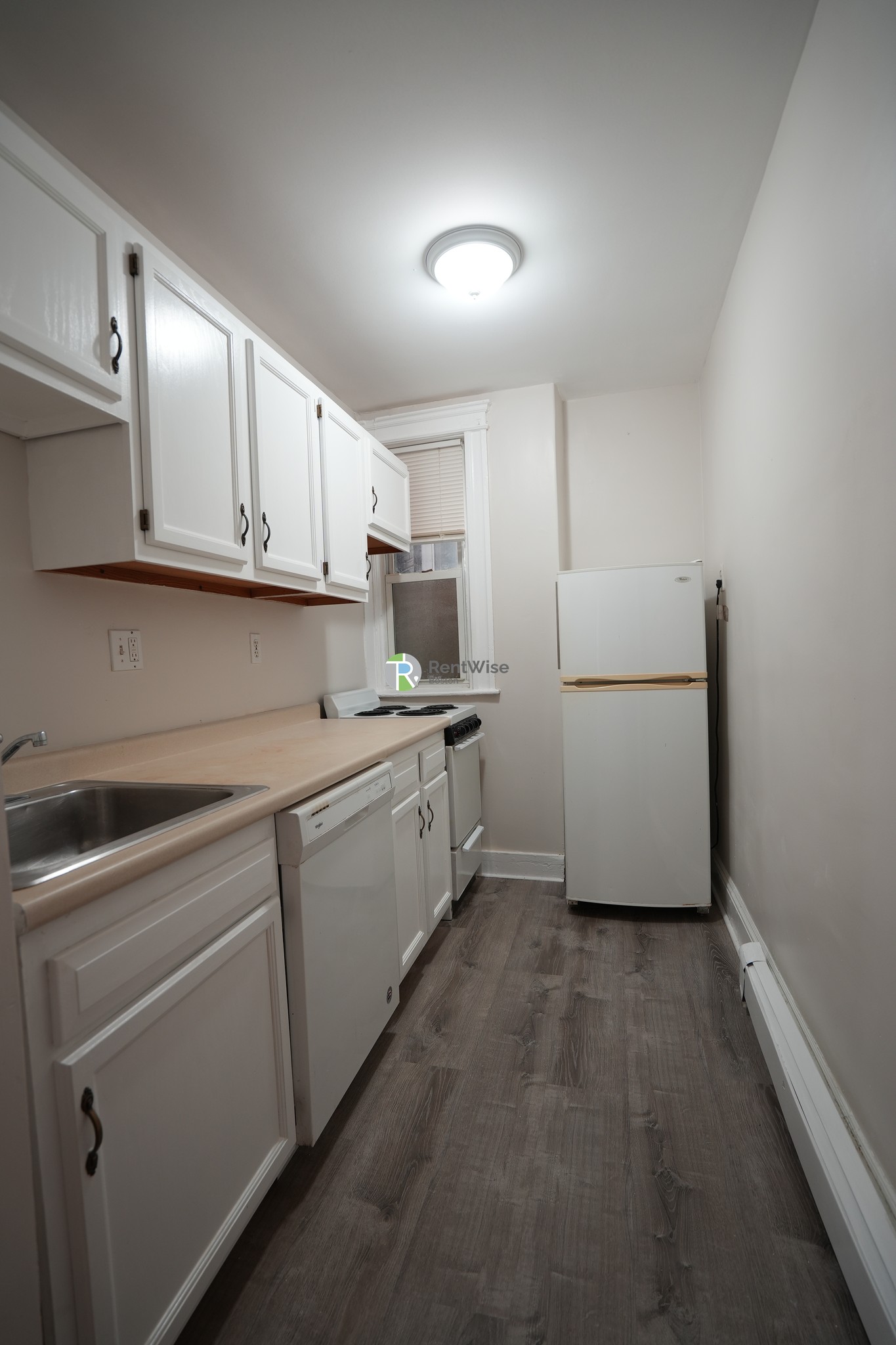 Photos of apartment on Commonwealth Ave.,Boston MA 02135