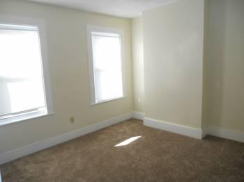 2 Islington Terr, Allston