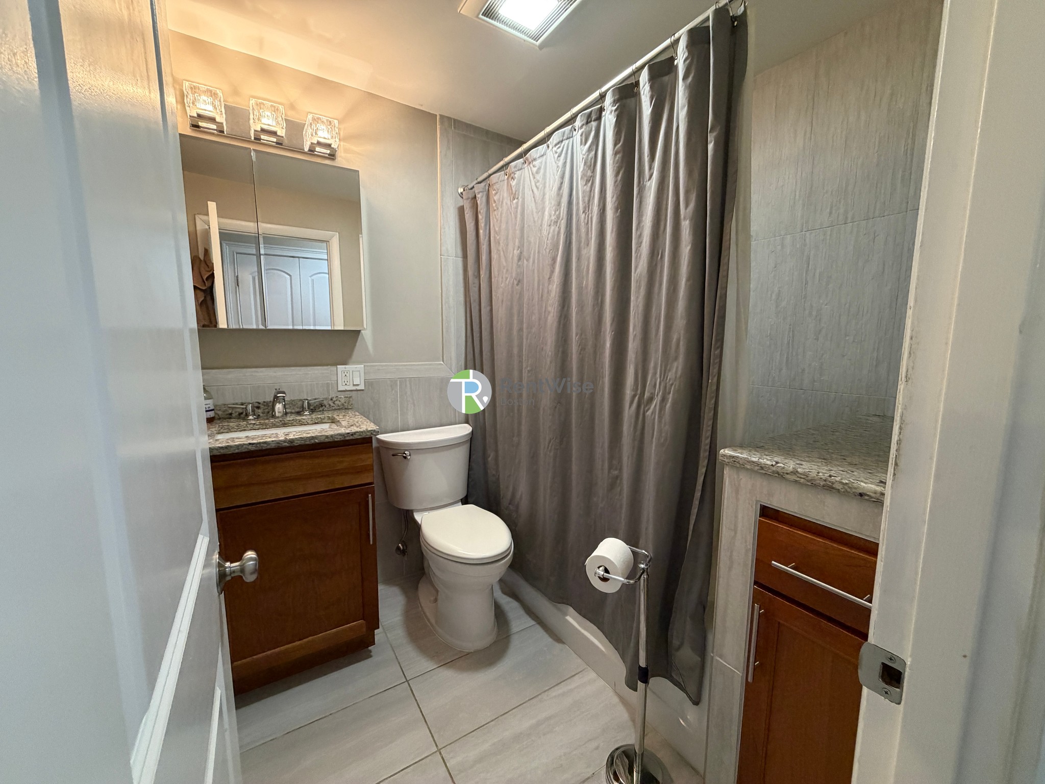 Photos of apartment on Market,Boston MA 02135