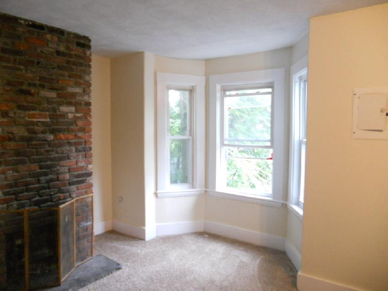 2 Islington Terr, Allston