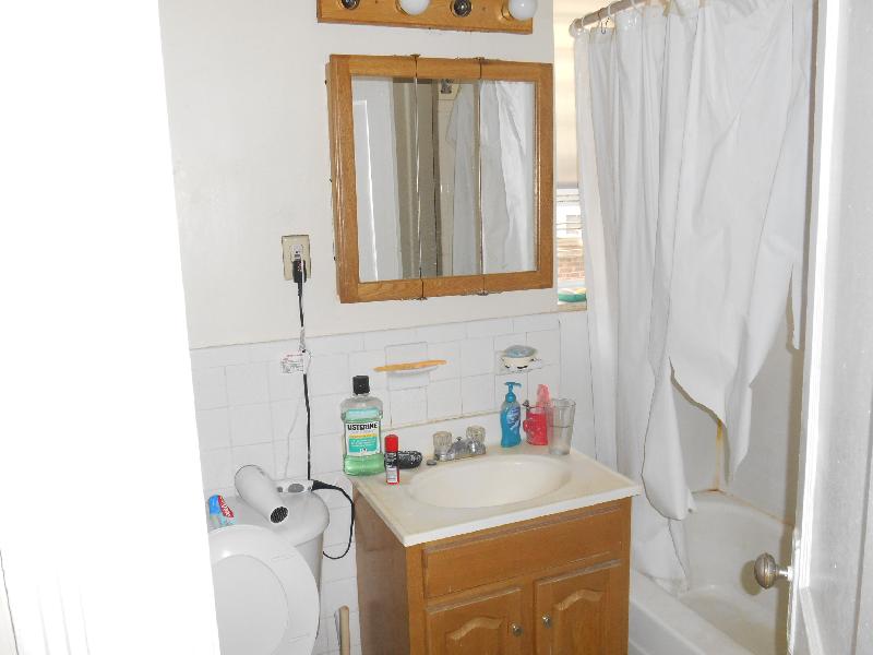 35 Gardner St, Allston