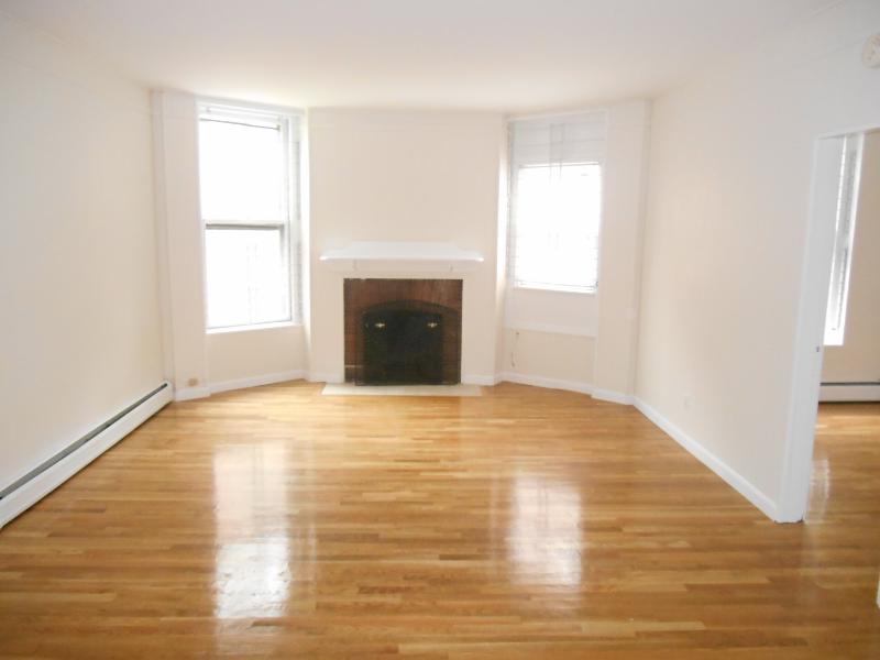 1055 Beacon St, Longwood