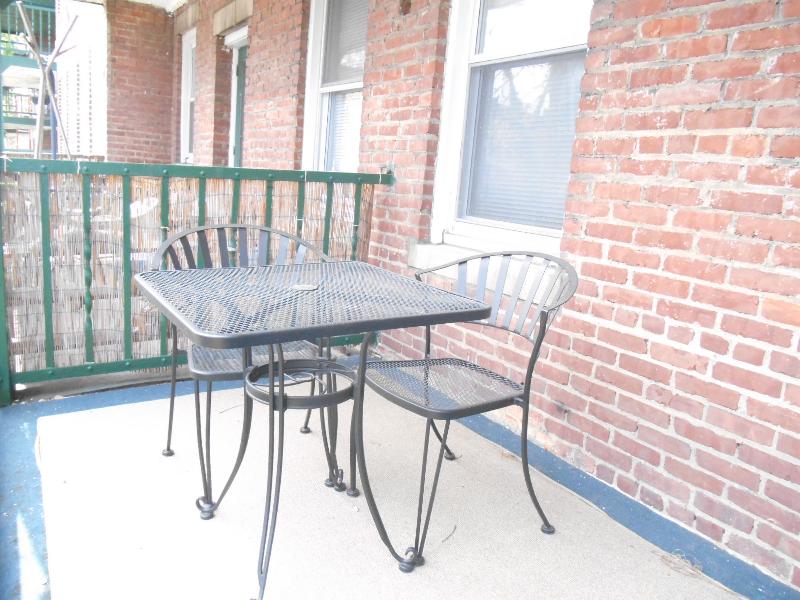 40 Quint Ave, Allston