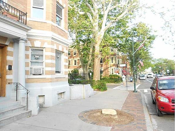 389 Harvard St, North Brookline