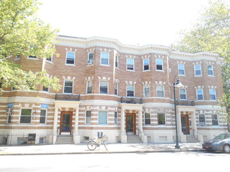 389 Harvard St, North Brookline