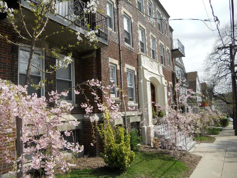 40 Quint Ave, Allston