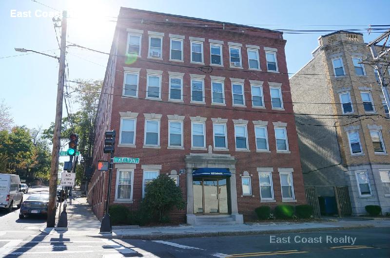 165 Kelton St, Allston