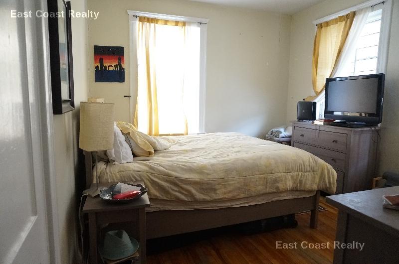 165 Kelton St, Allston