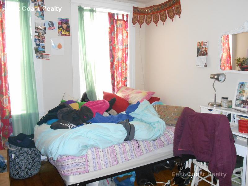 81 Empire St, Allston