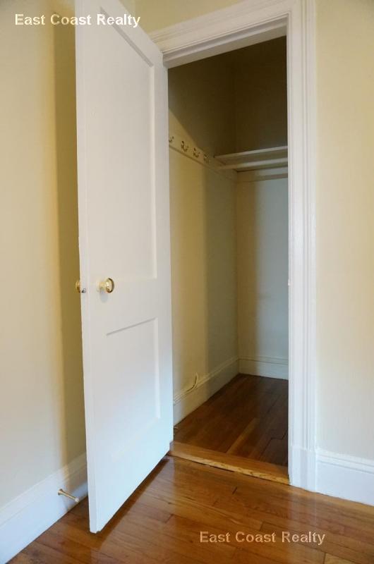 41 Chestnut Hill Ave, Brighton