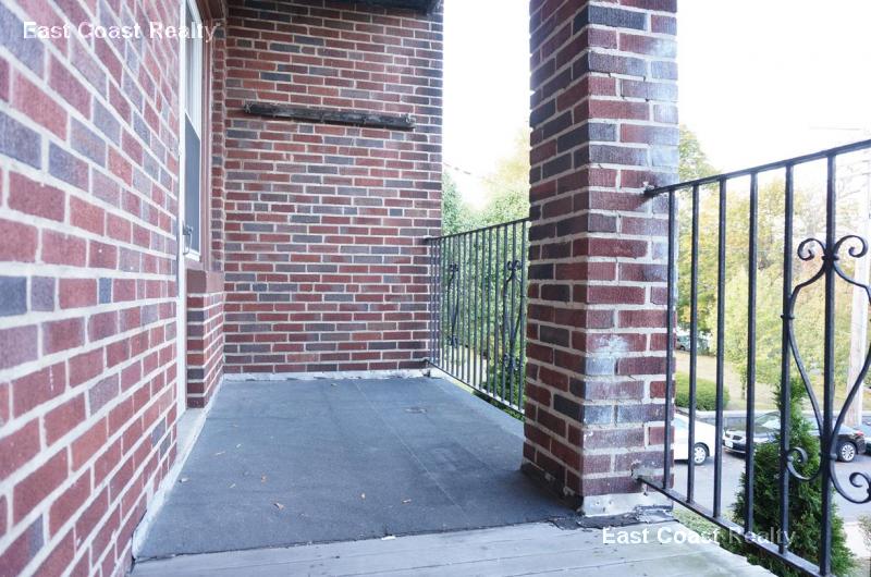 41 Chestnut Hill Ave, Brighton