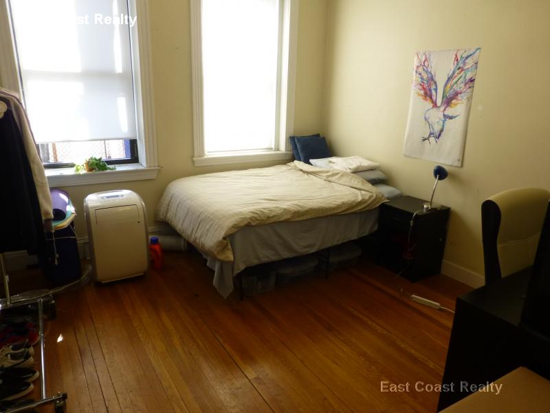 35 Gardner St, Allston