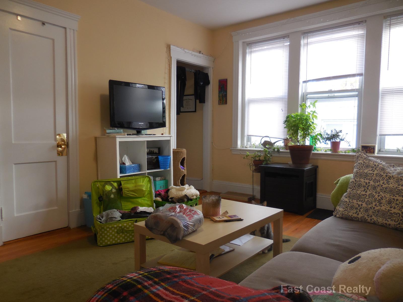 40 Quint Ave, Allston