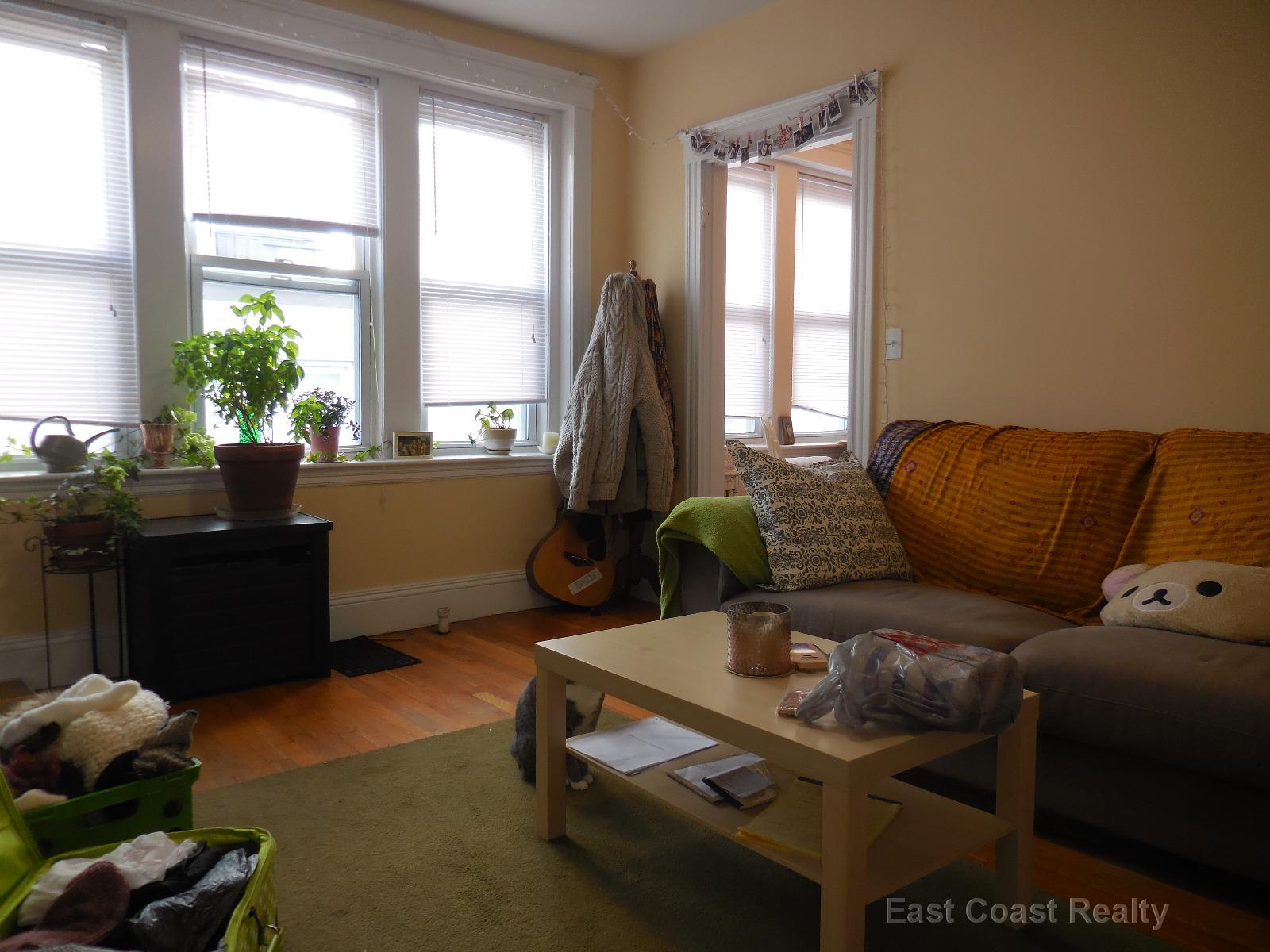 40 Quint Ave, Allston