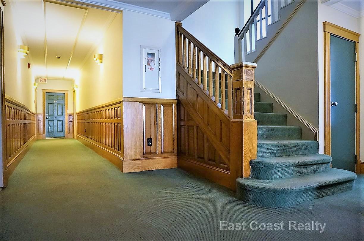 829 Beacon St, Fenway