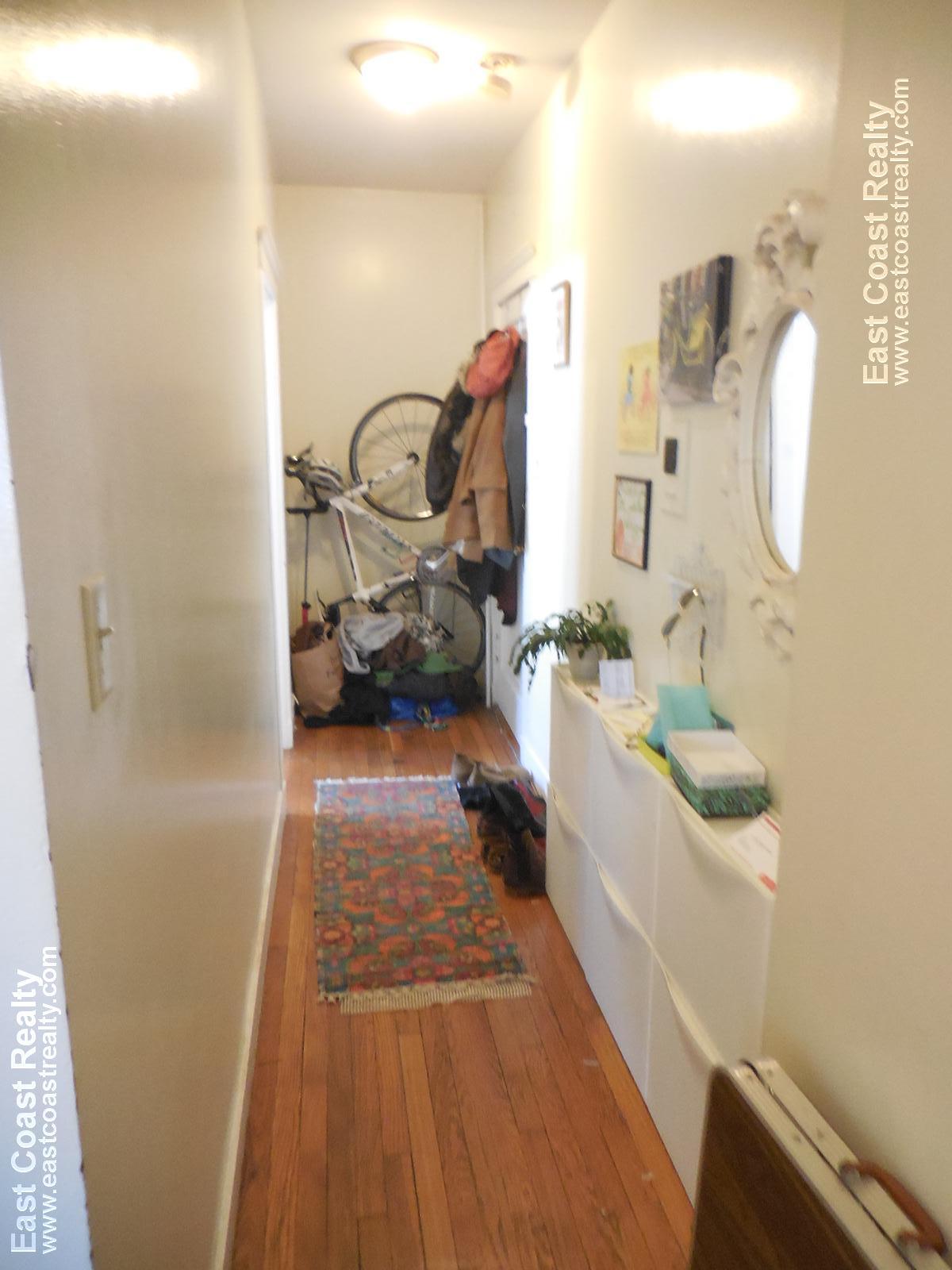 51 Linden St, Allston