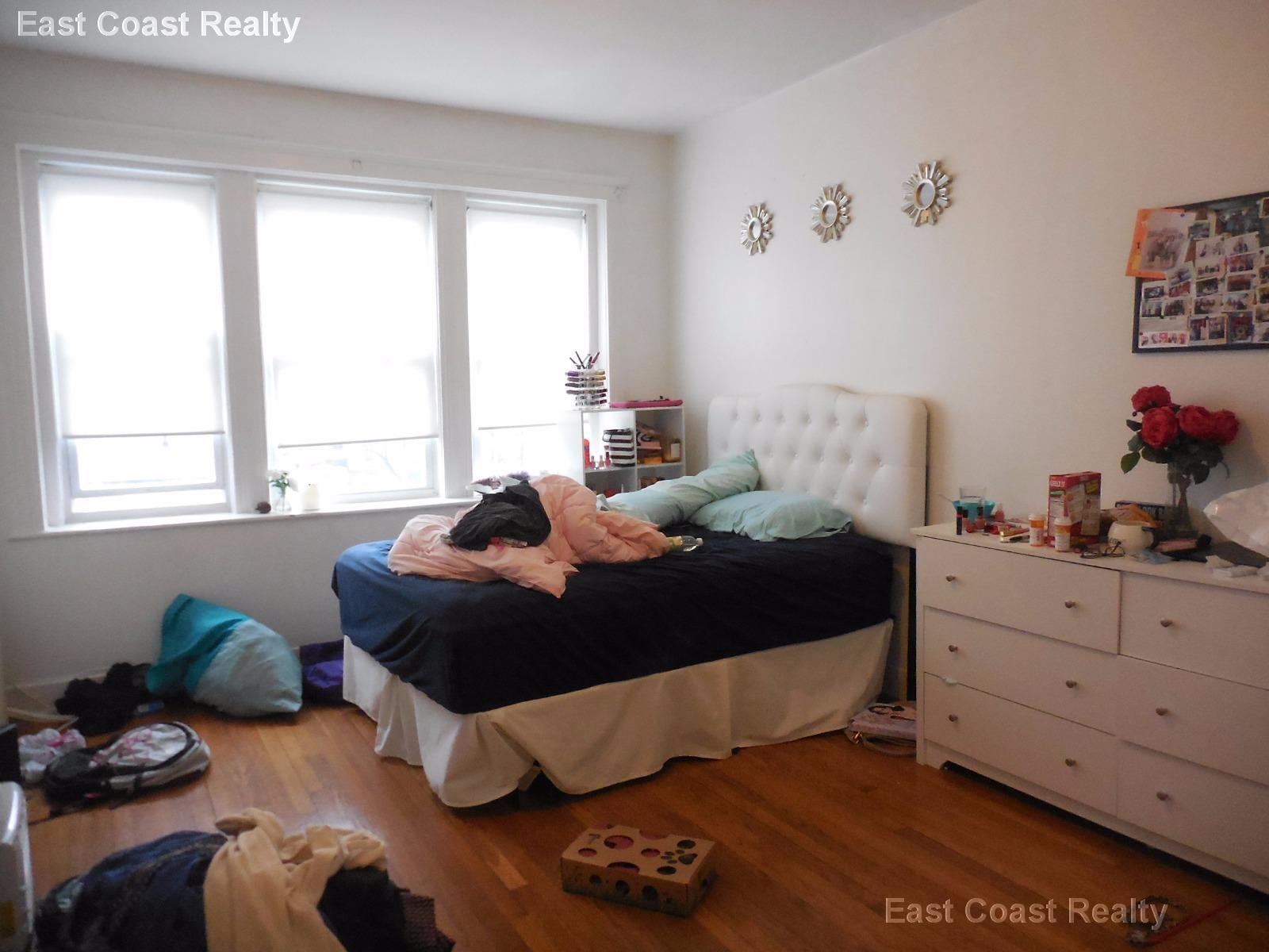 51 Linden St, Allston