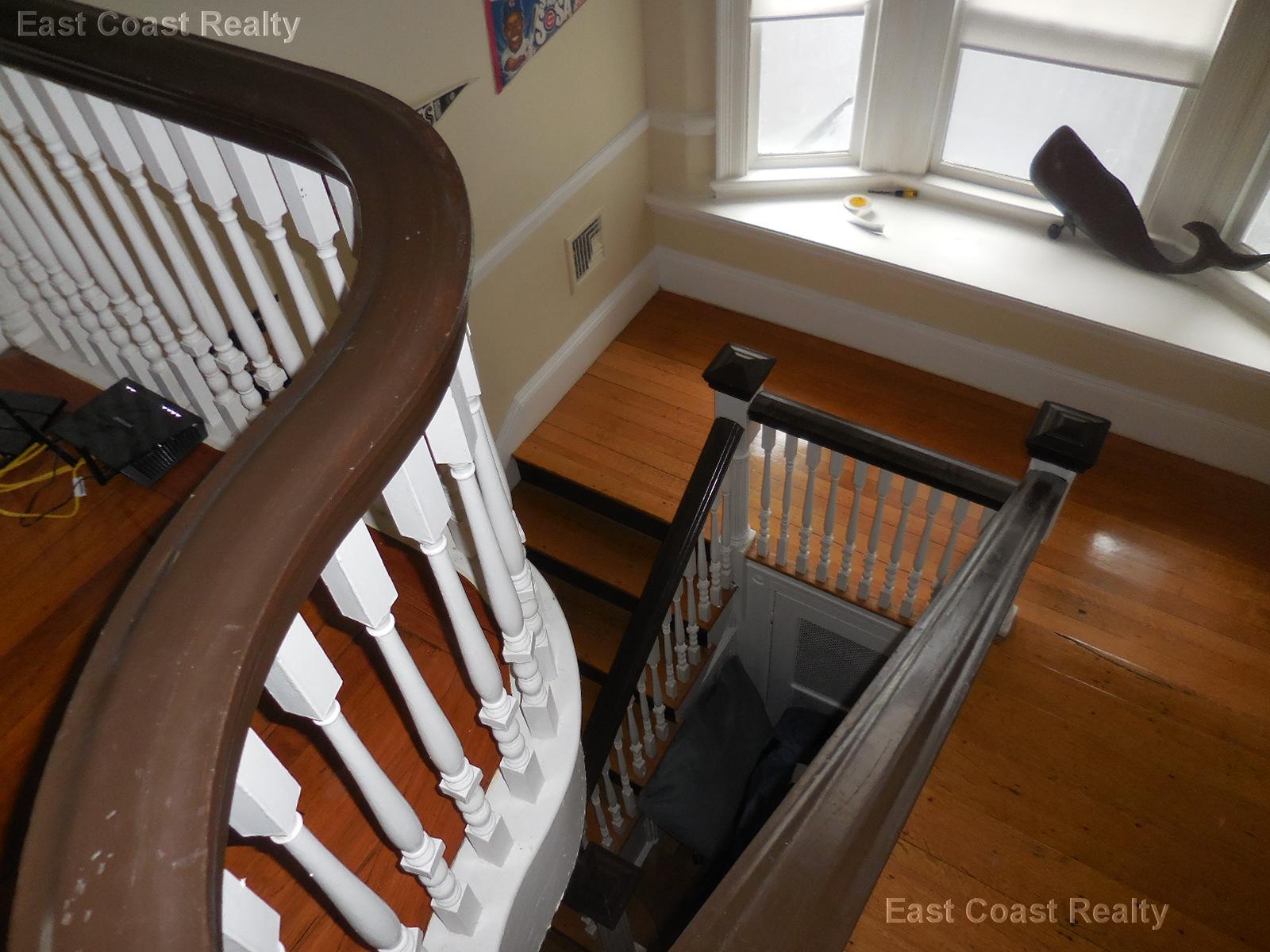 19 Braemore Rd Apt, Brighton