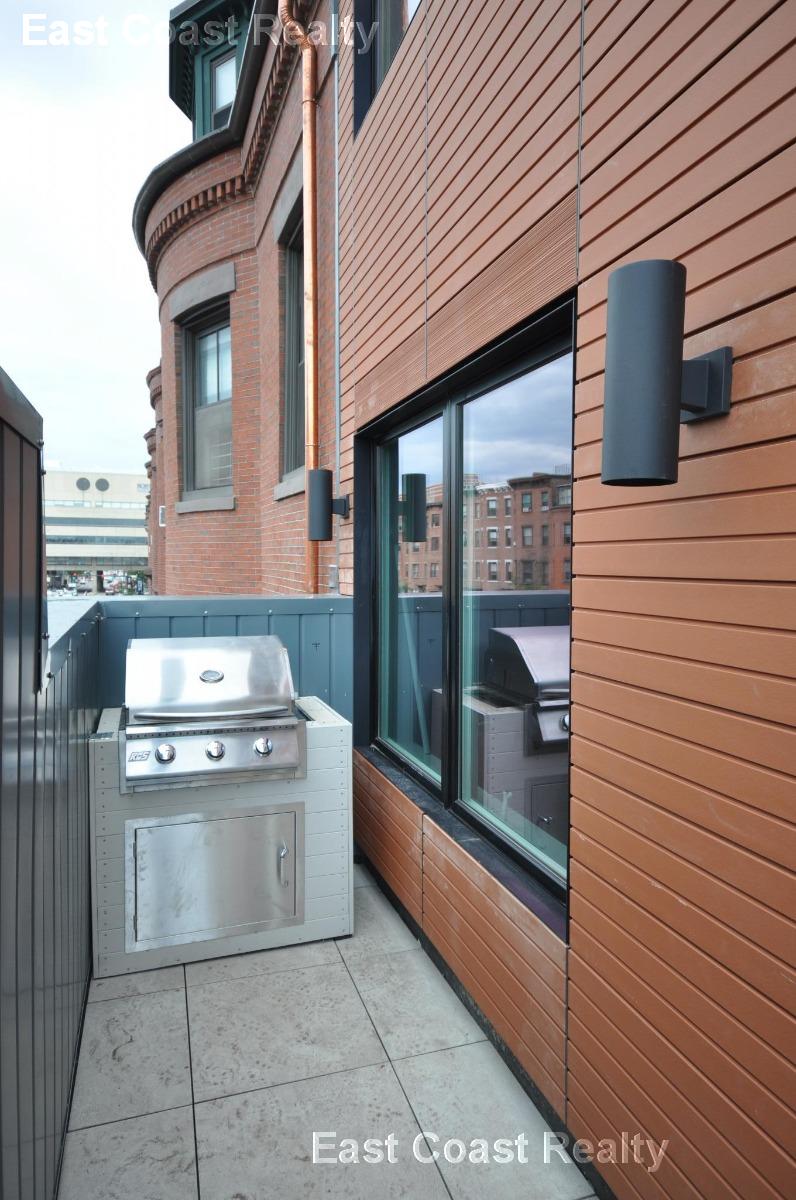 659 Massachusetts Ave, Roxbury