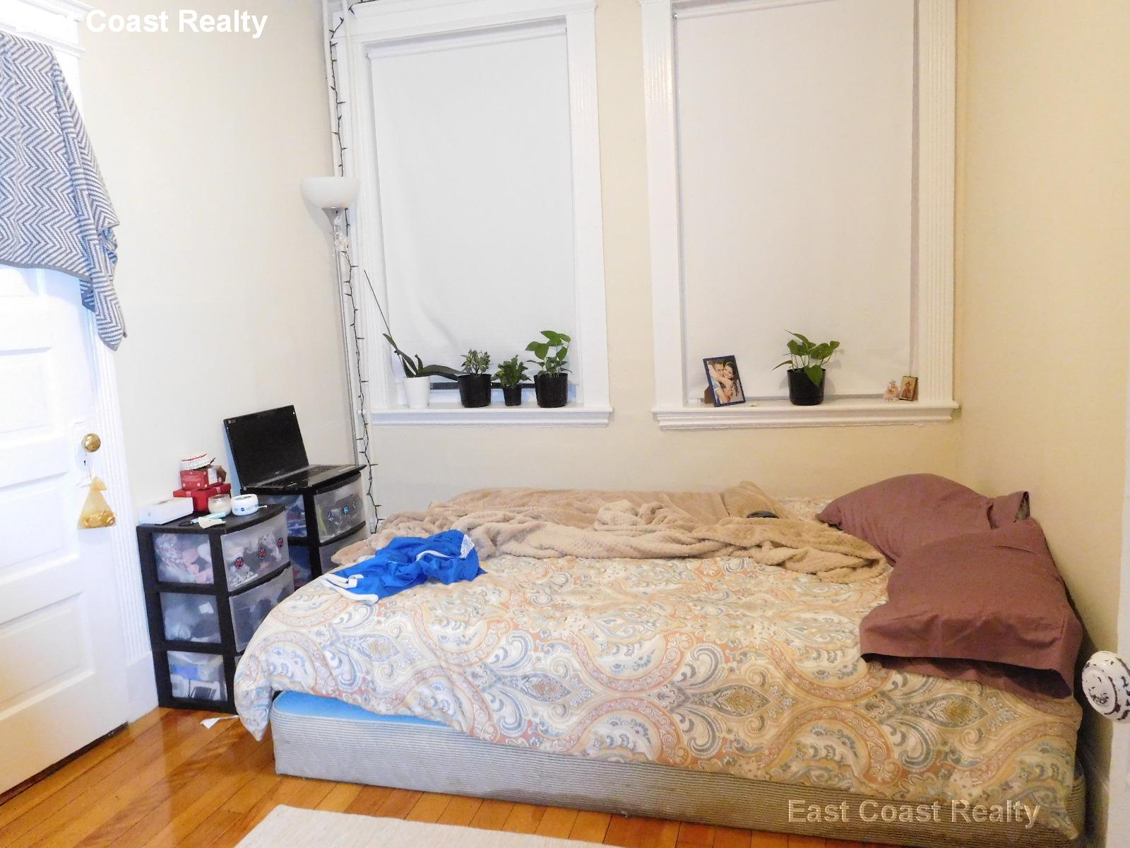 81 Empire St, Allston