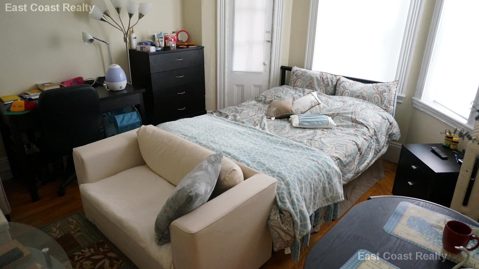 11 Royce Rd, Allston