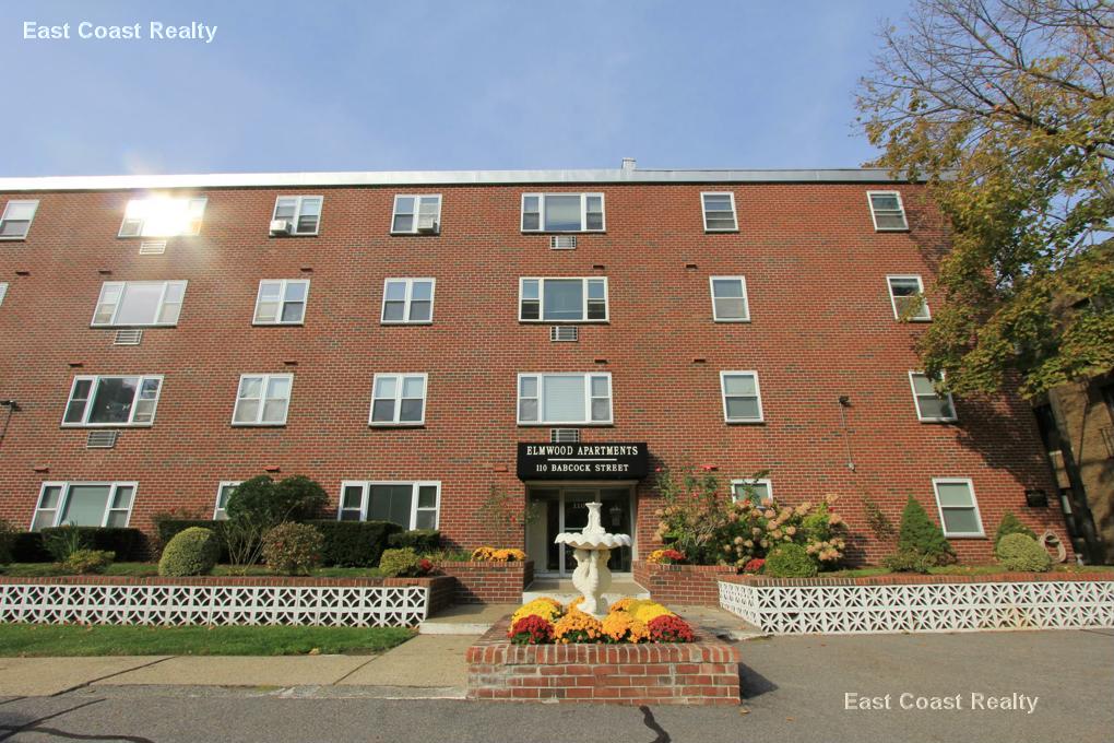 110 Babcock St, North Brookline