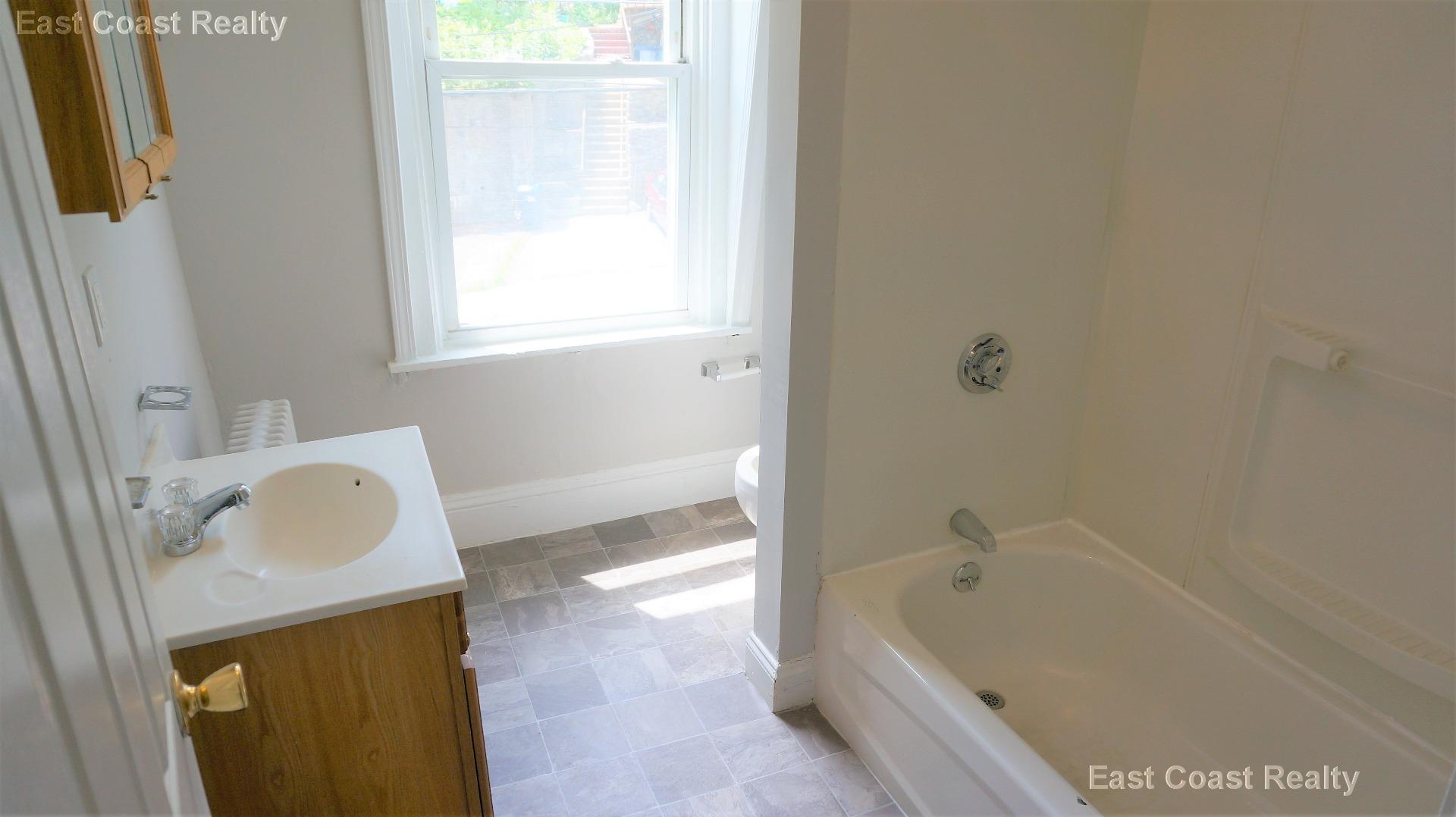 172 Bigelow St, Brighton