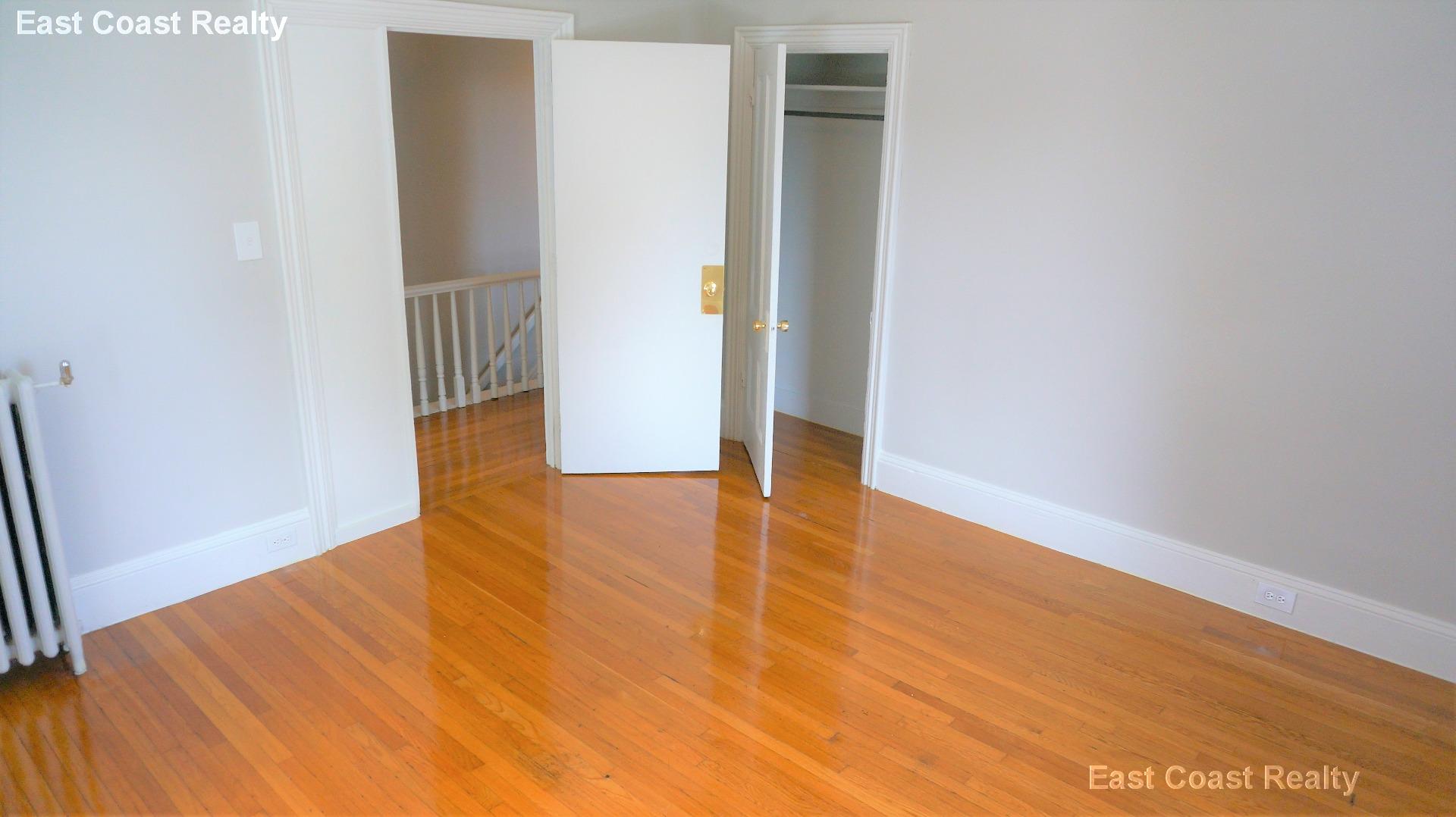 172 Bigelow St, Brighton