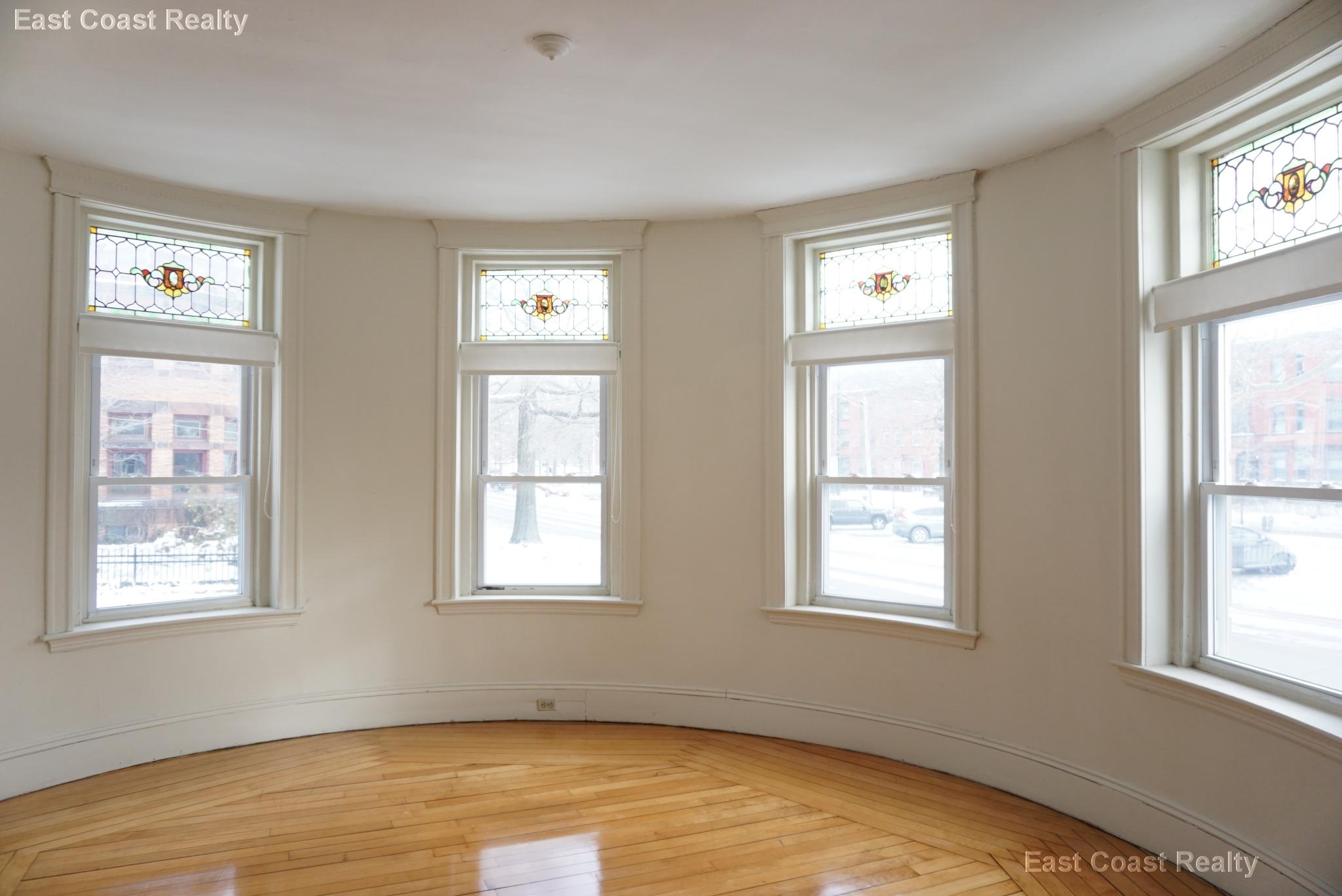 1822 Beacon St, Brookline