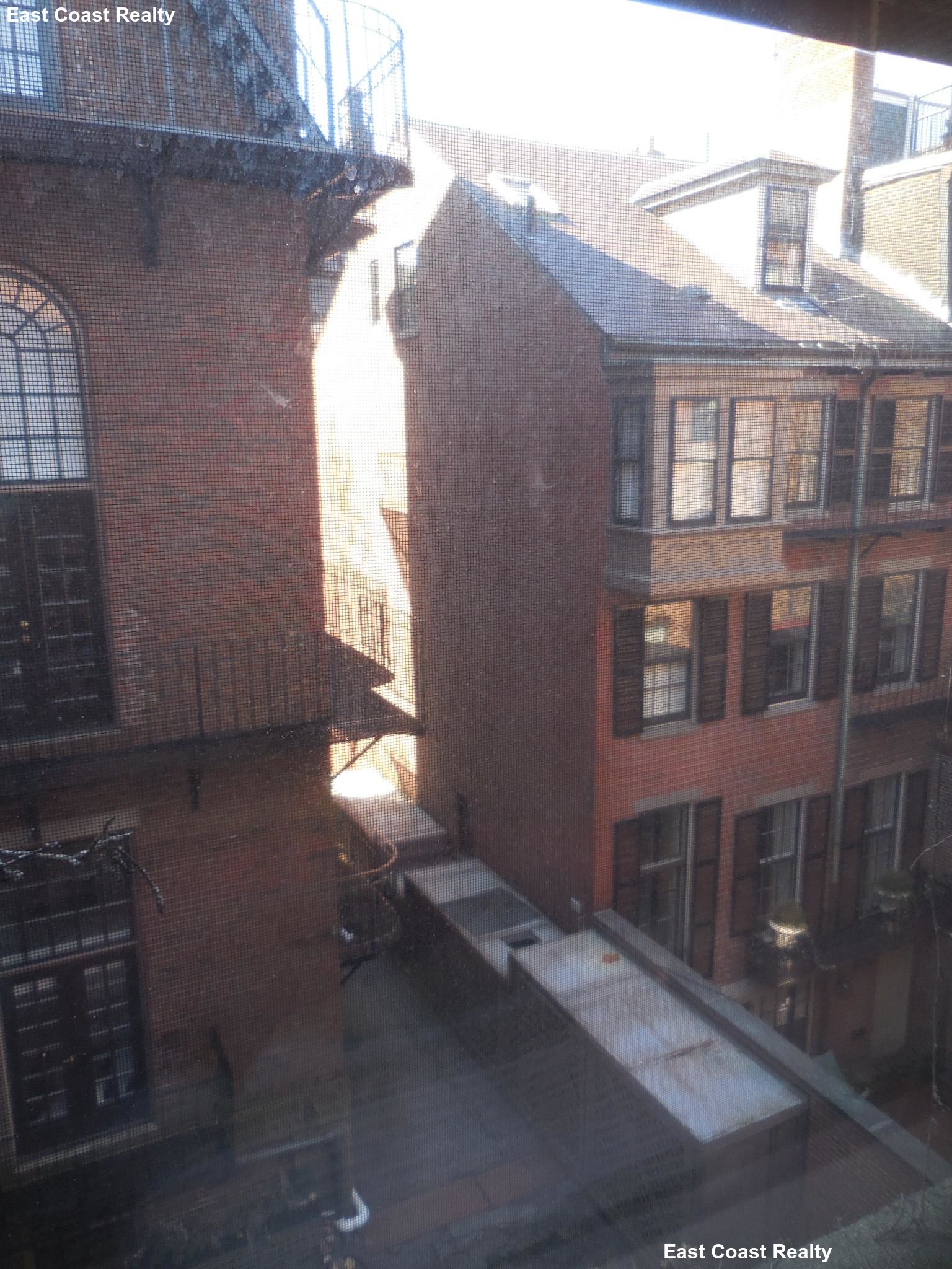 99 Myrtle St, Beacon Hill