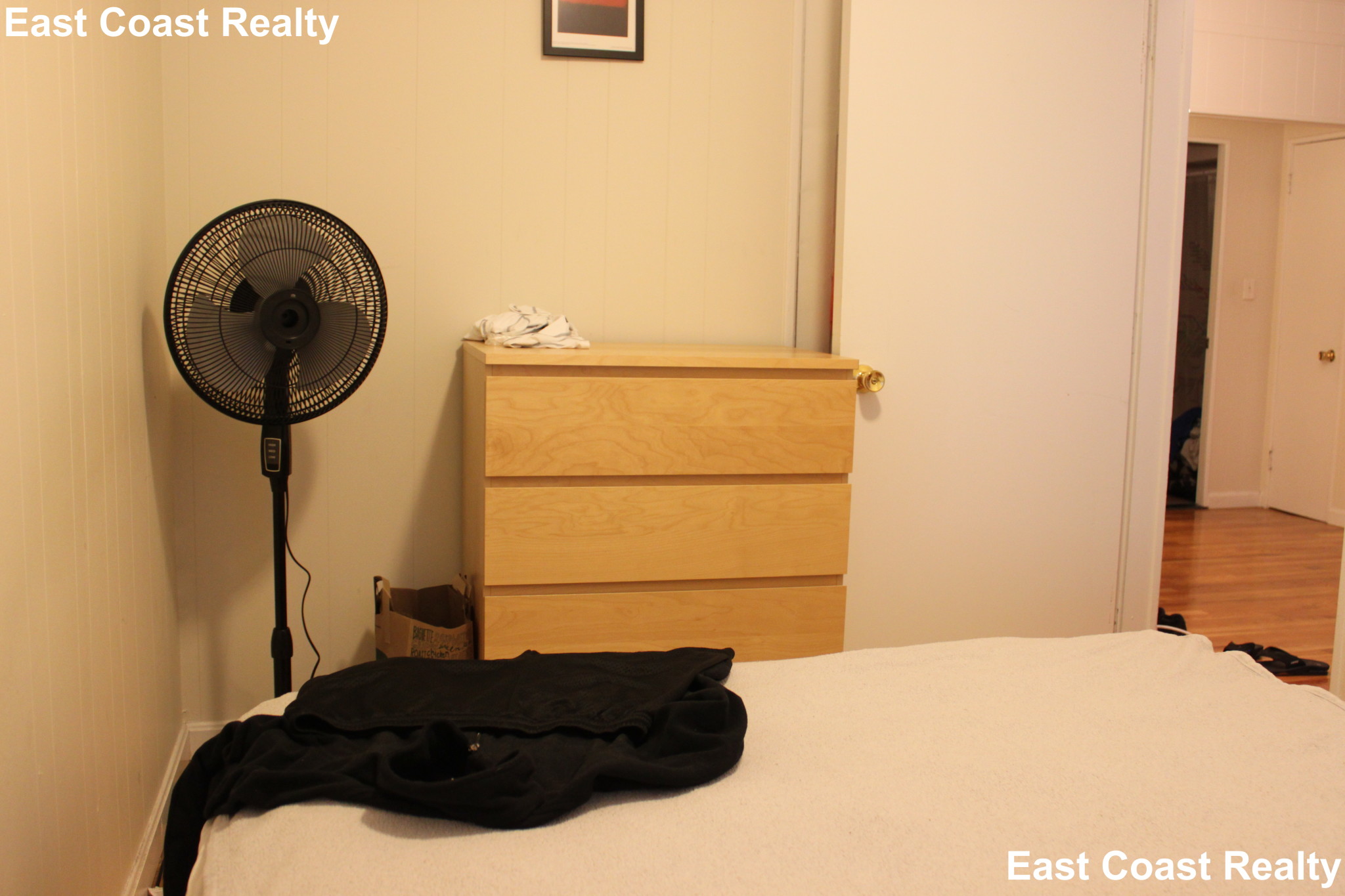 1055 Beacon St, Longwood