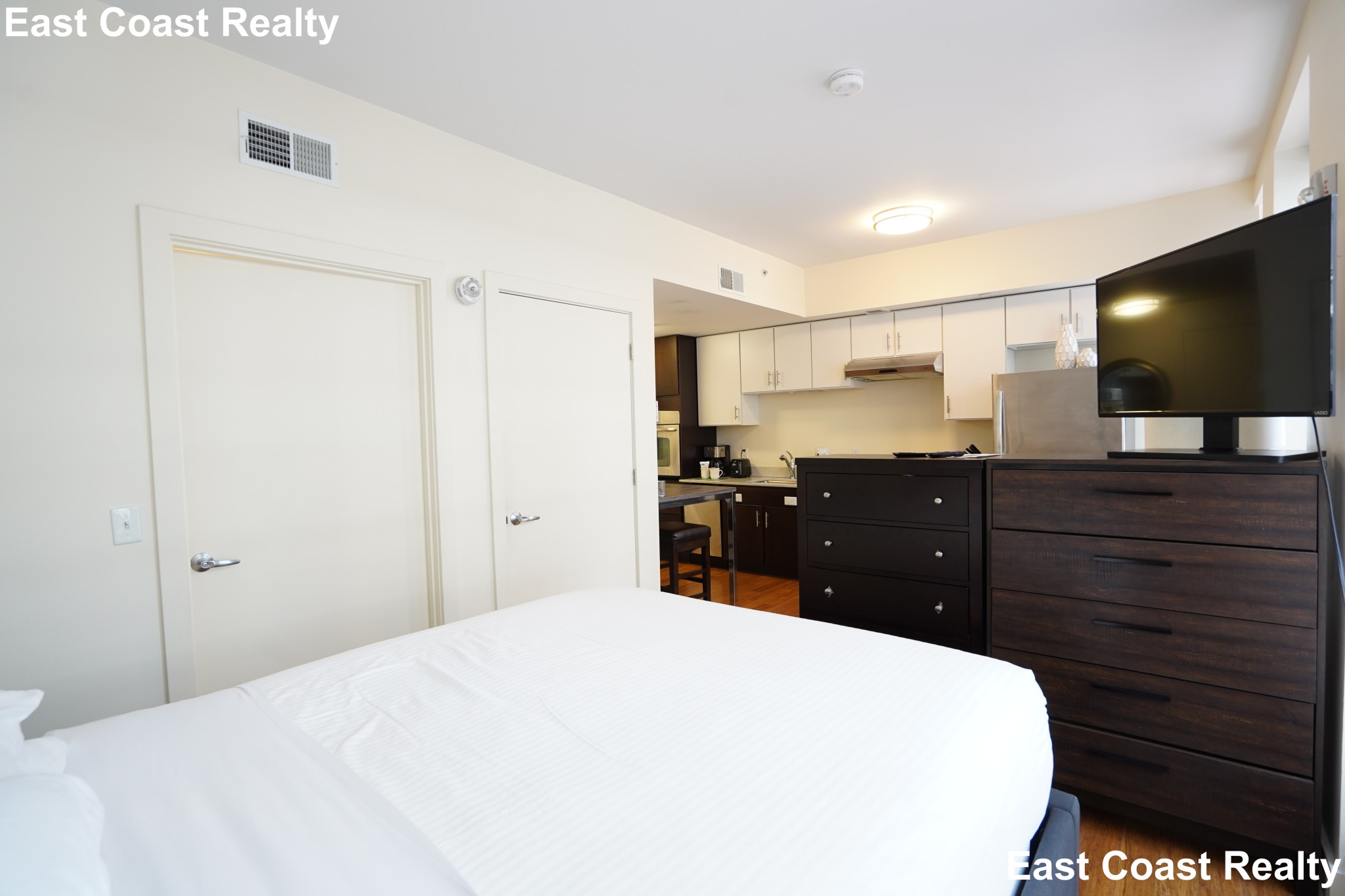 8 Winter St, Downtown