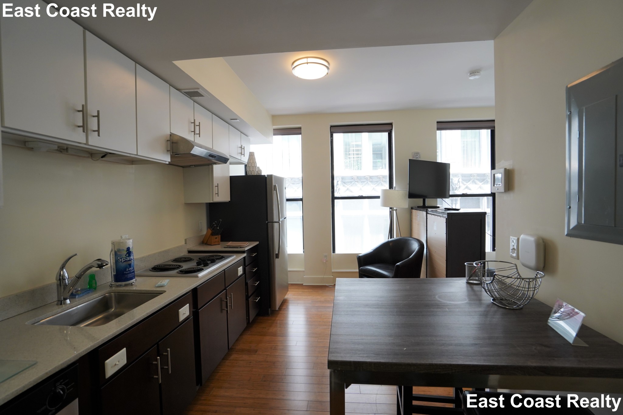 8 Winter St, Downtown