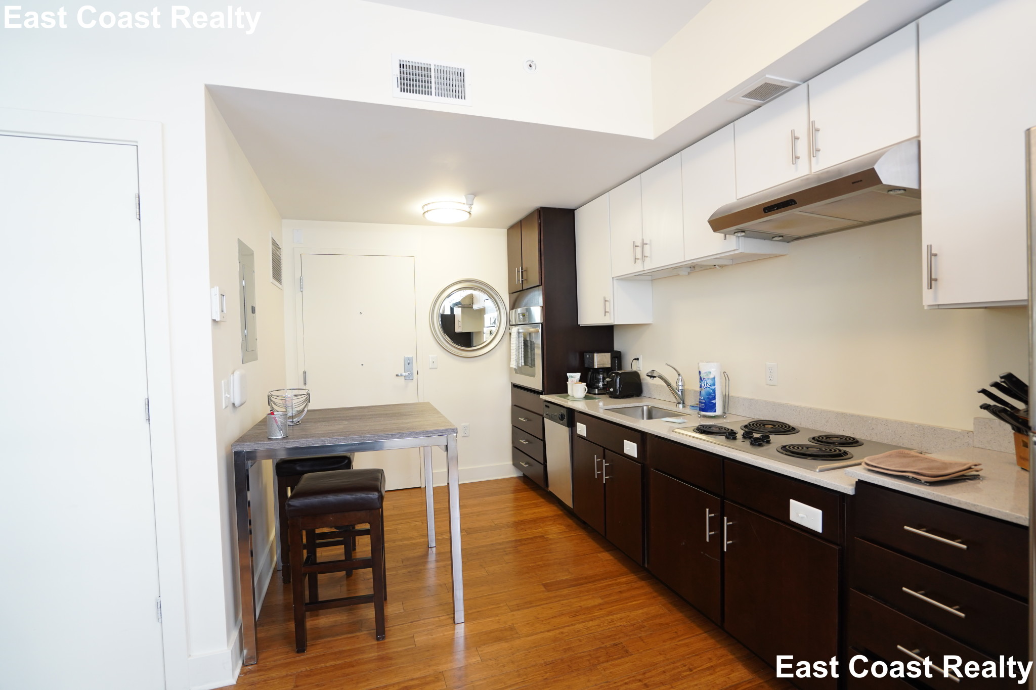 8 Winter St, Downtown