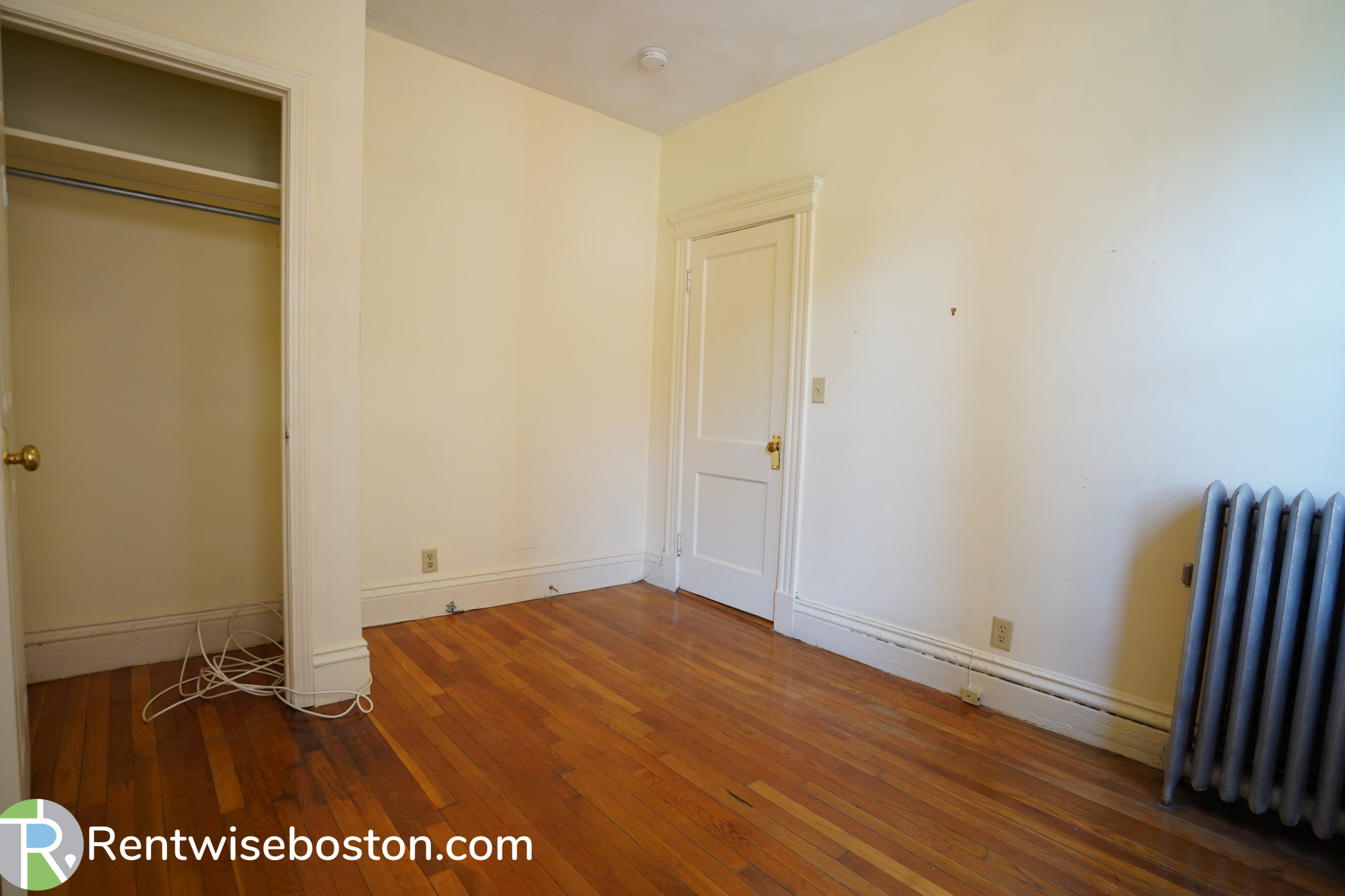 109 Queensberry St, Fenway