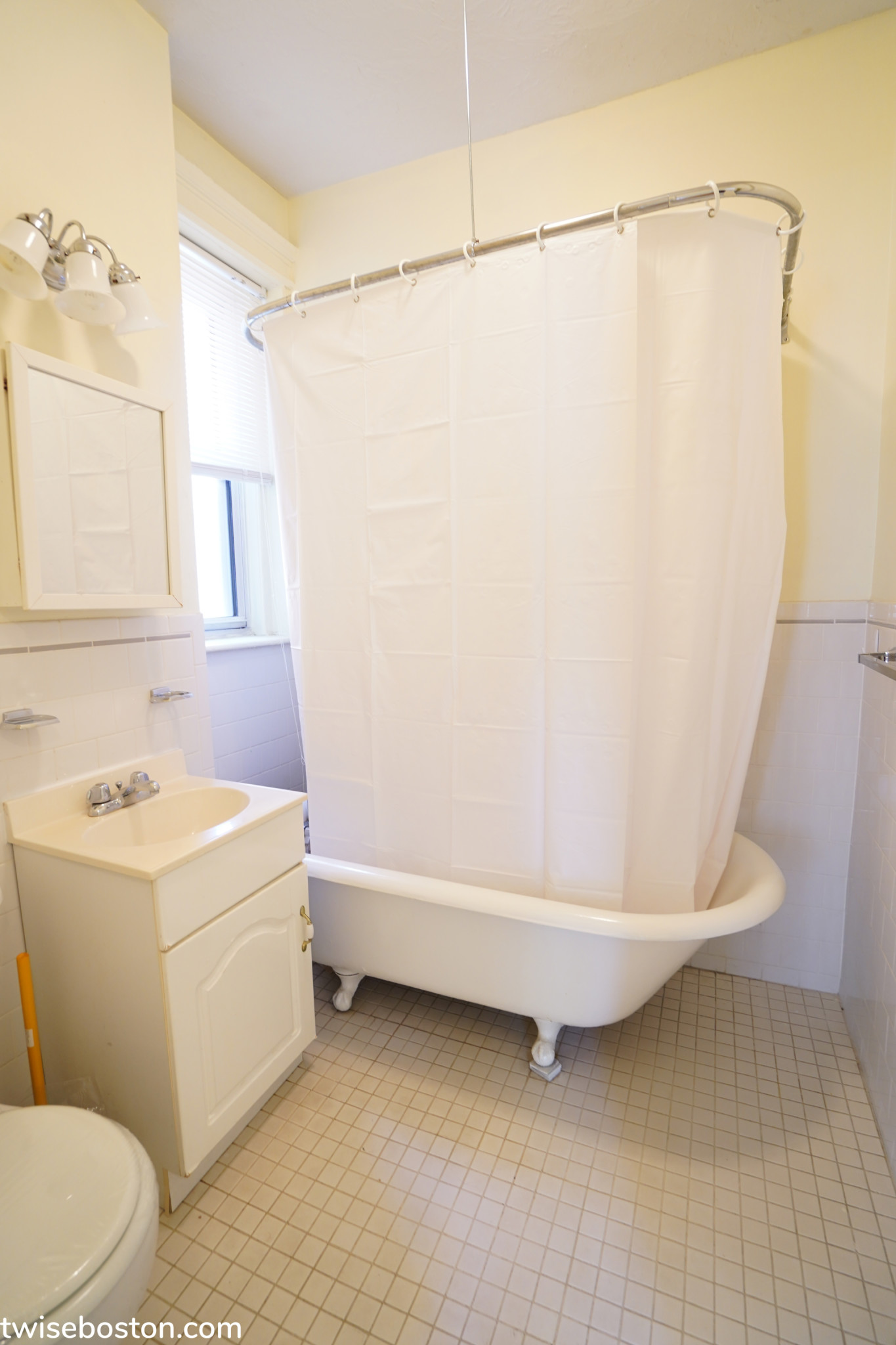 109 Queensberry St, Fenway