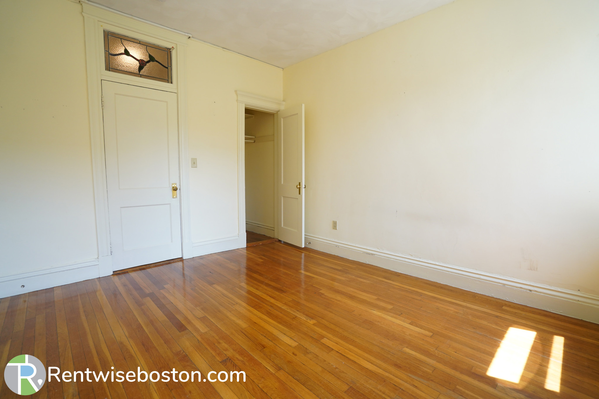 109 Queensberry St, Fenway