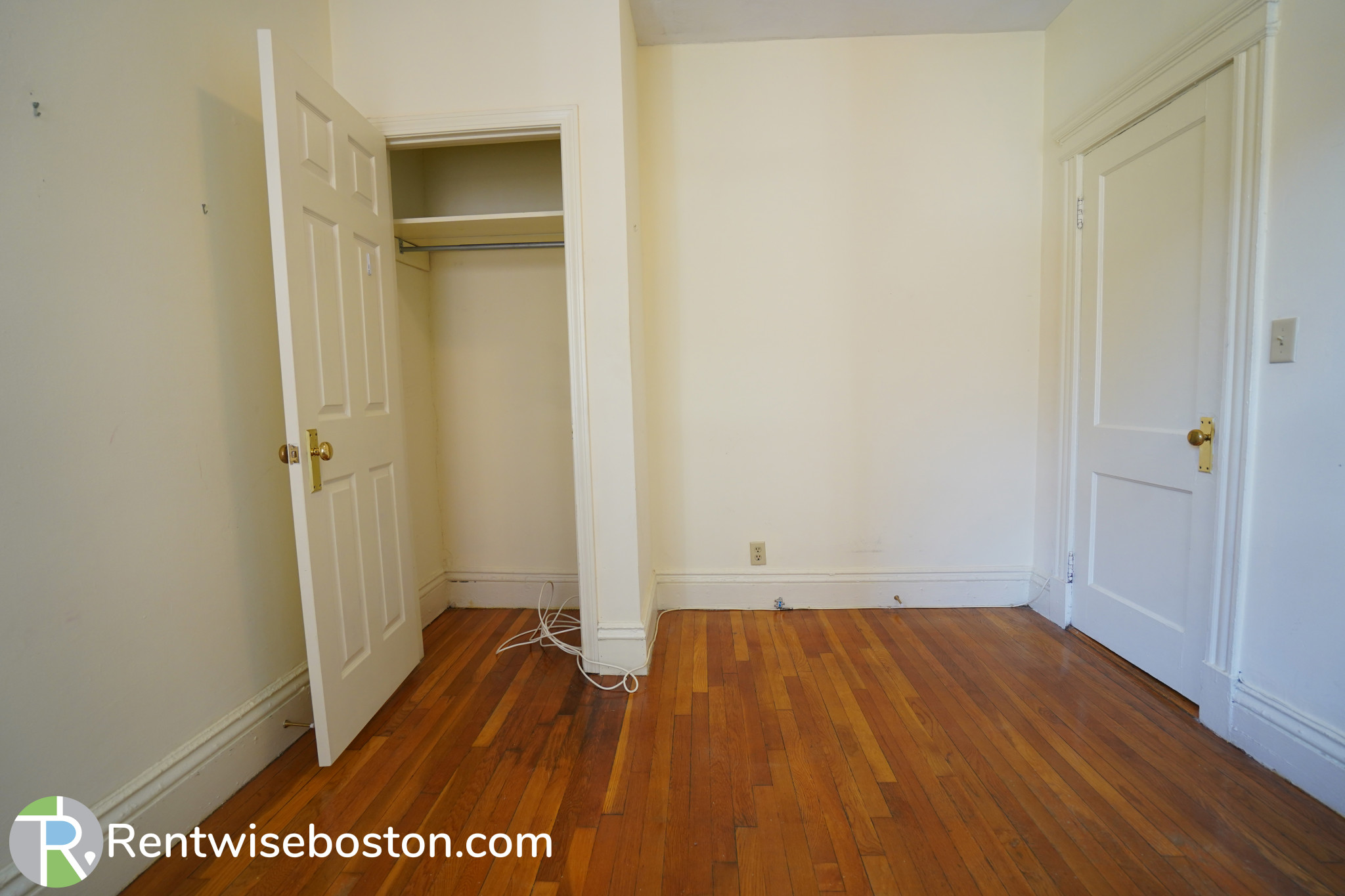 109 Queensberry St, Fenway