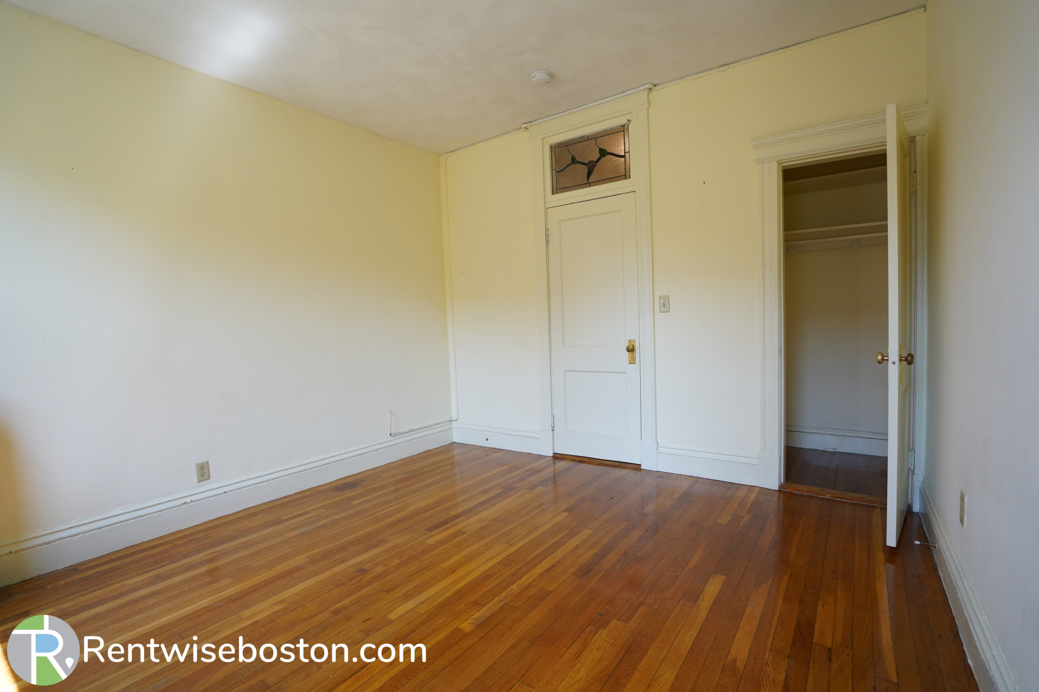 109 Queensberry St, Fenway