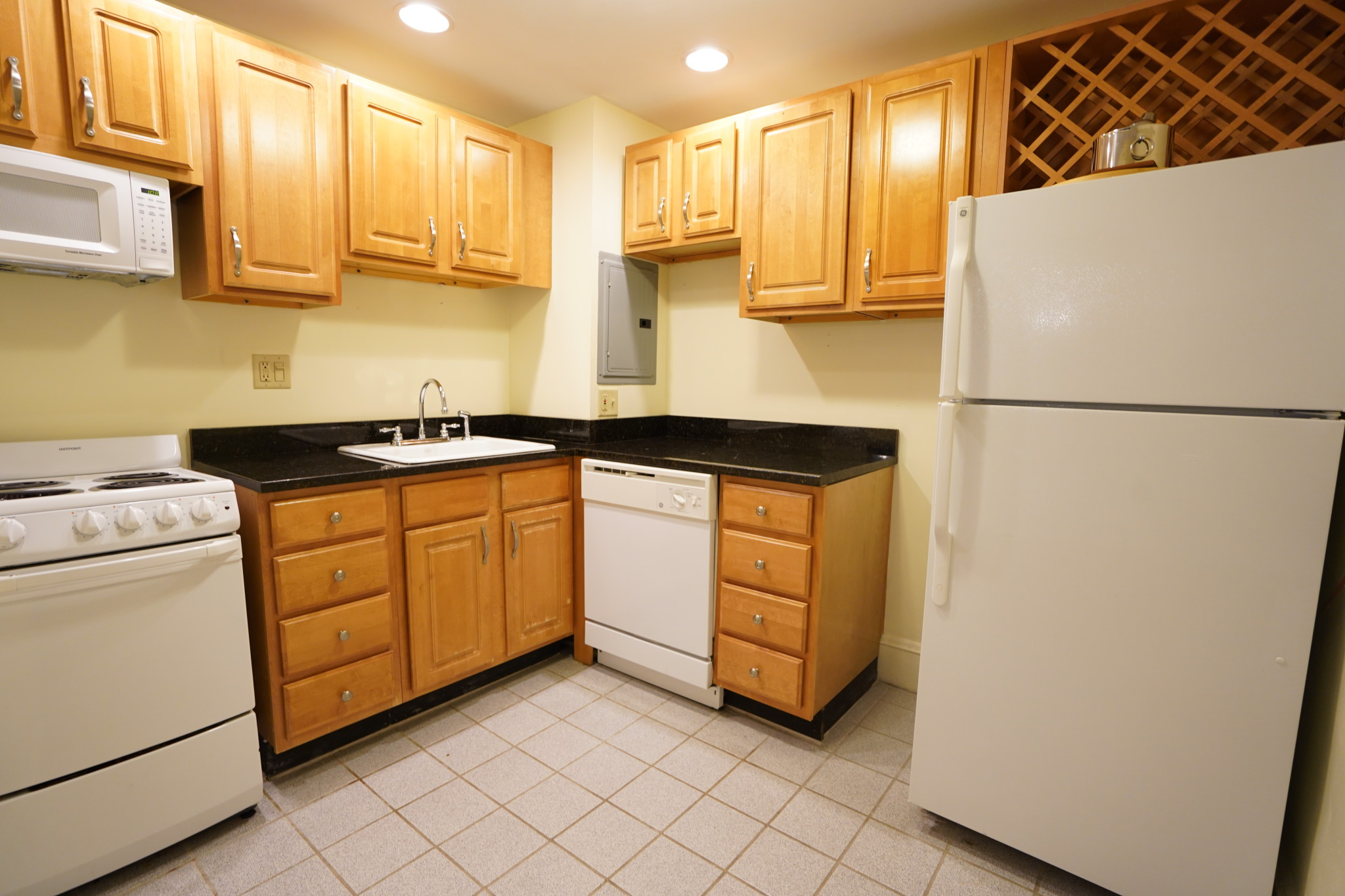 379 Commonwealth Ave, Back Bay